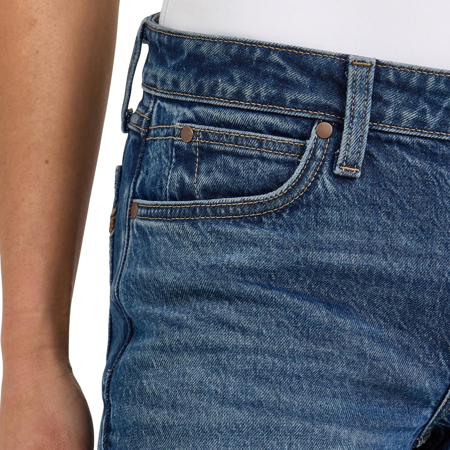 Wrangler Retro® Mae Bootcut Jean - Mid Rise - Isabella (8253)