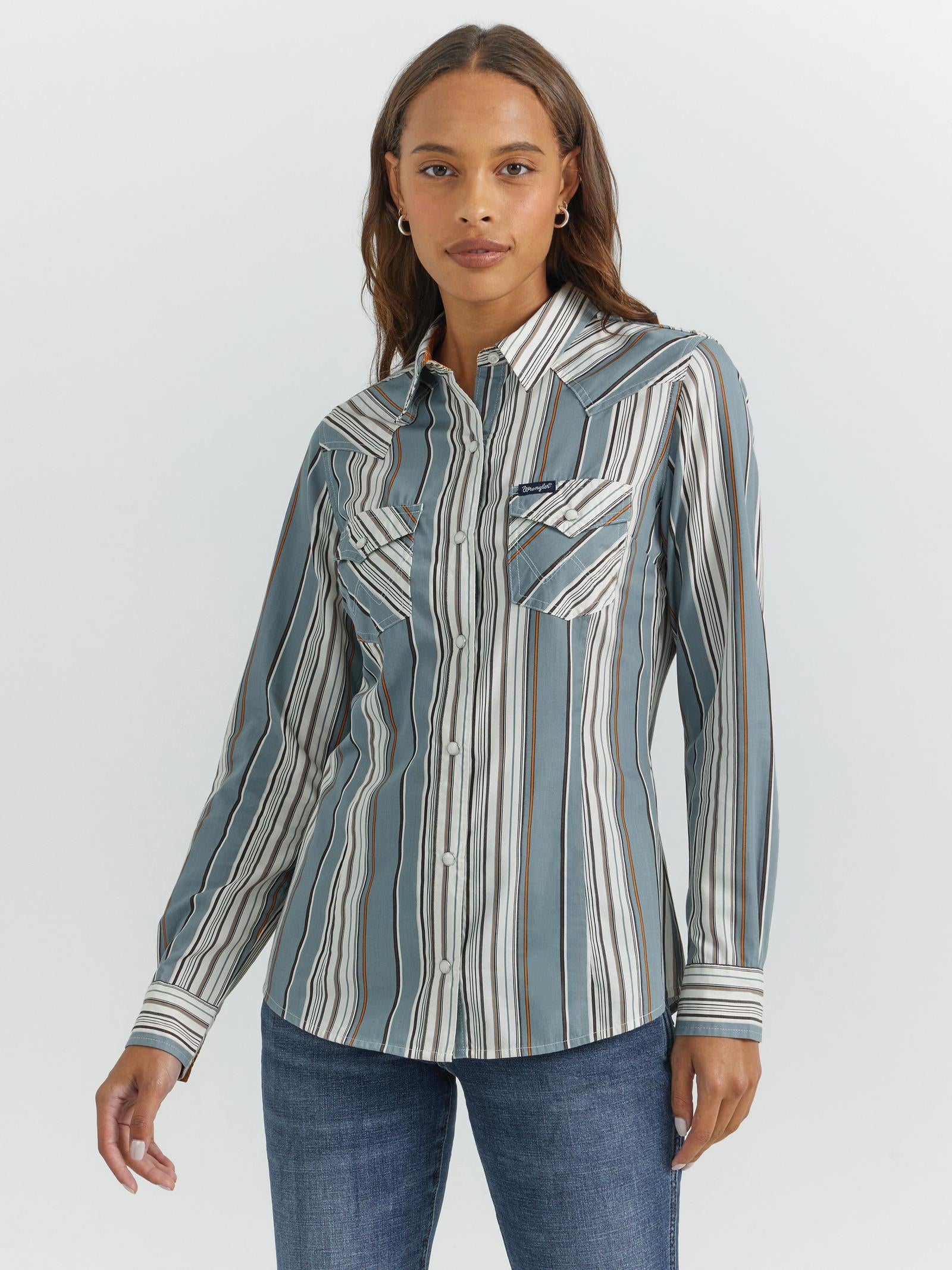 Wrangler Women's Western Dress Snap Shirt in Grey Wrangler Women's Western Dress Snap Shirt in Grey