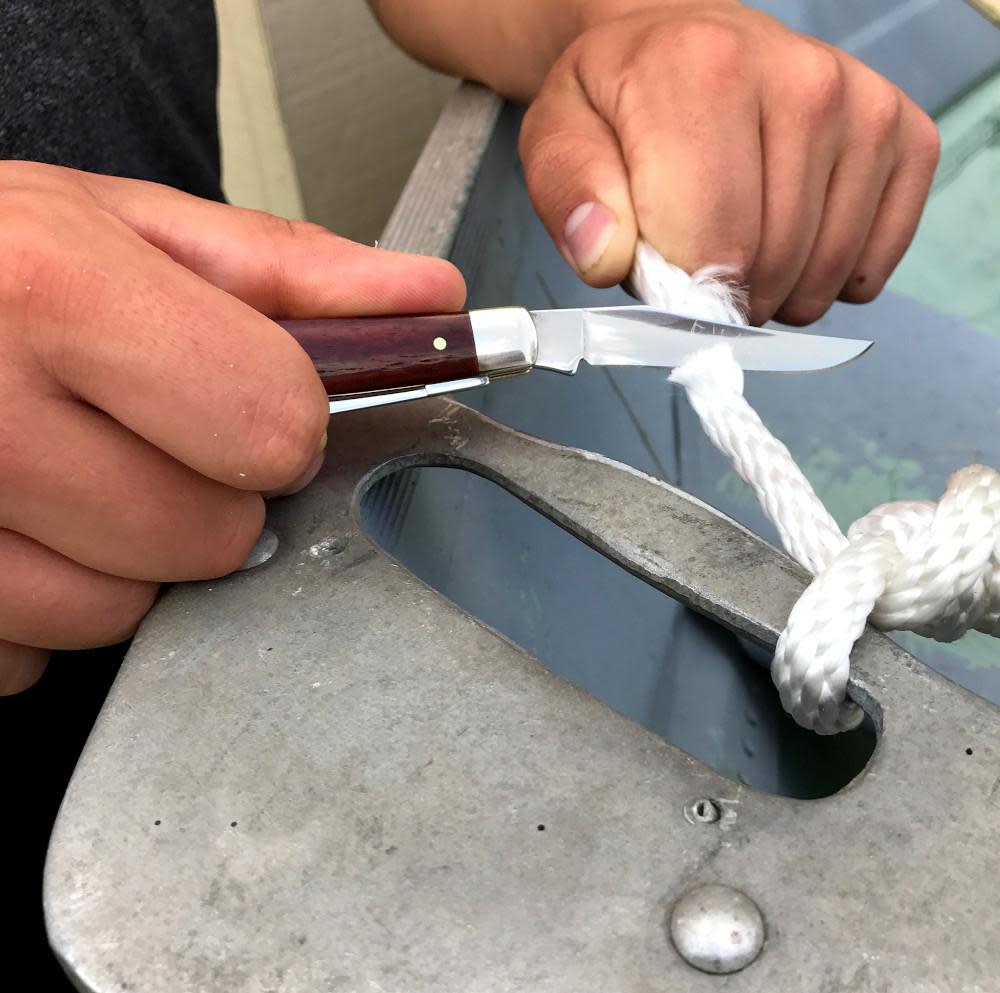 Smooth Chestnut Bone Mini Trapper (28700)