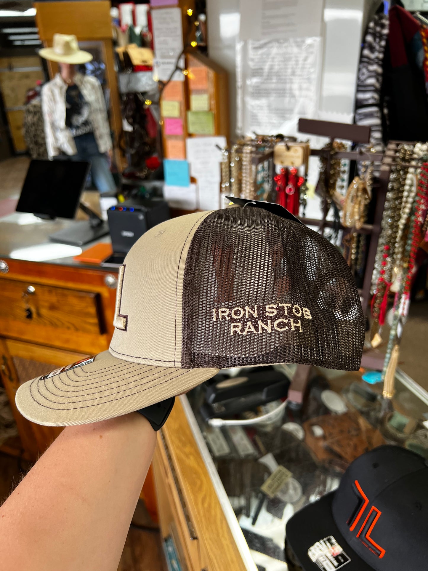 7L Iron Stob Ranch Caps