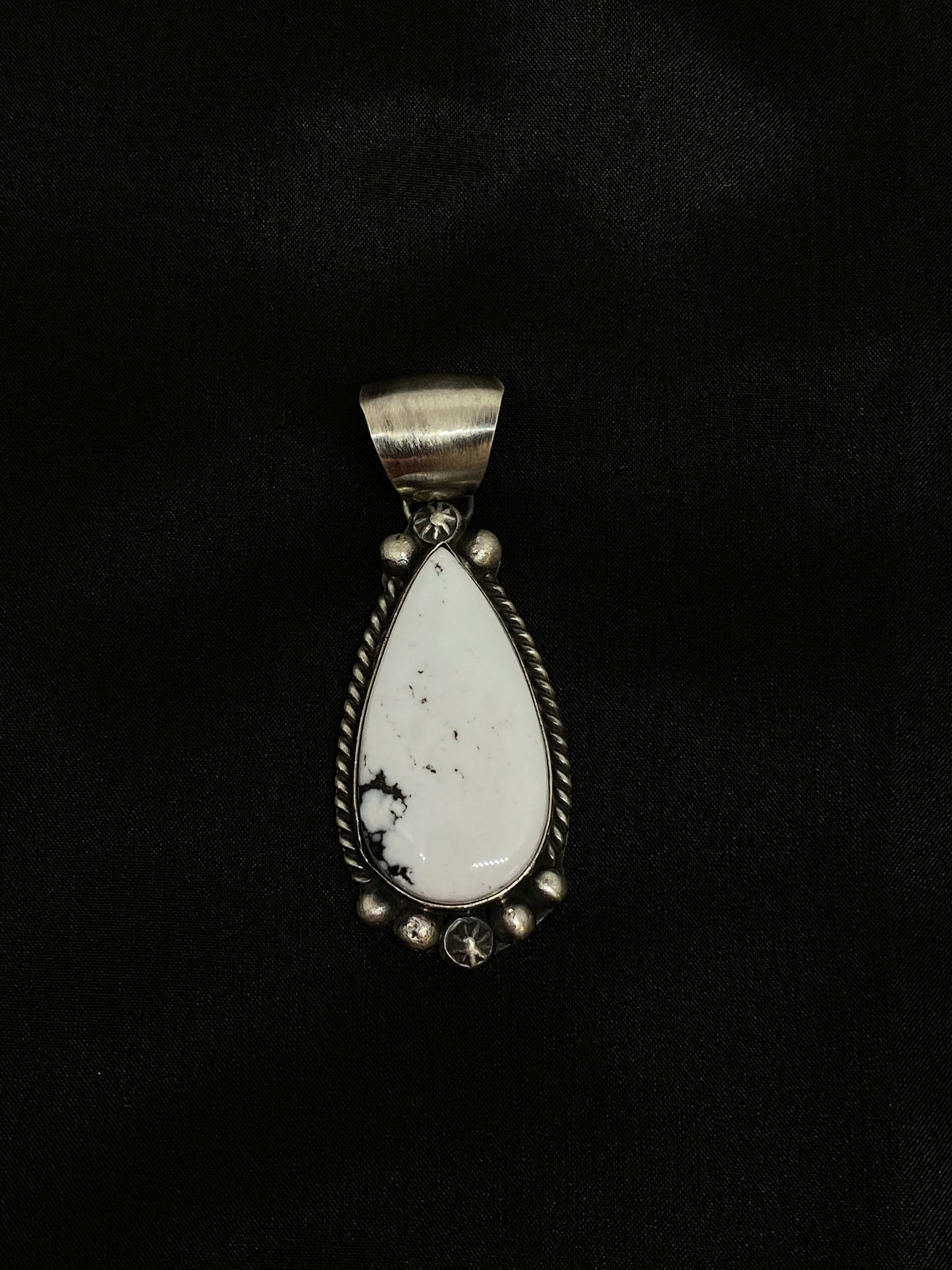The Jessie Pendant