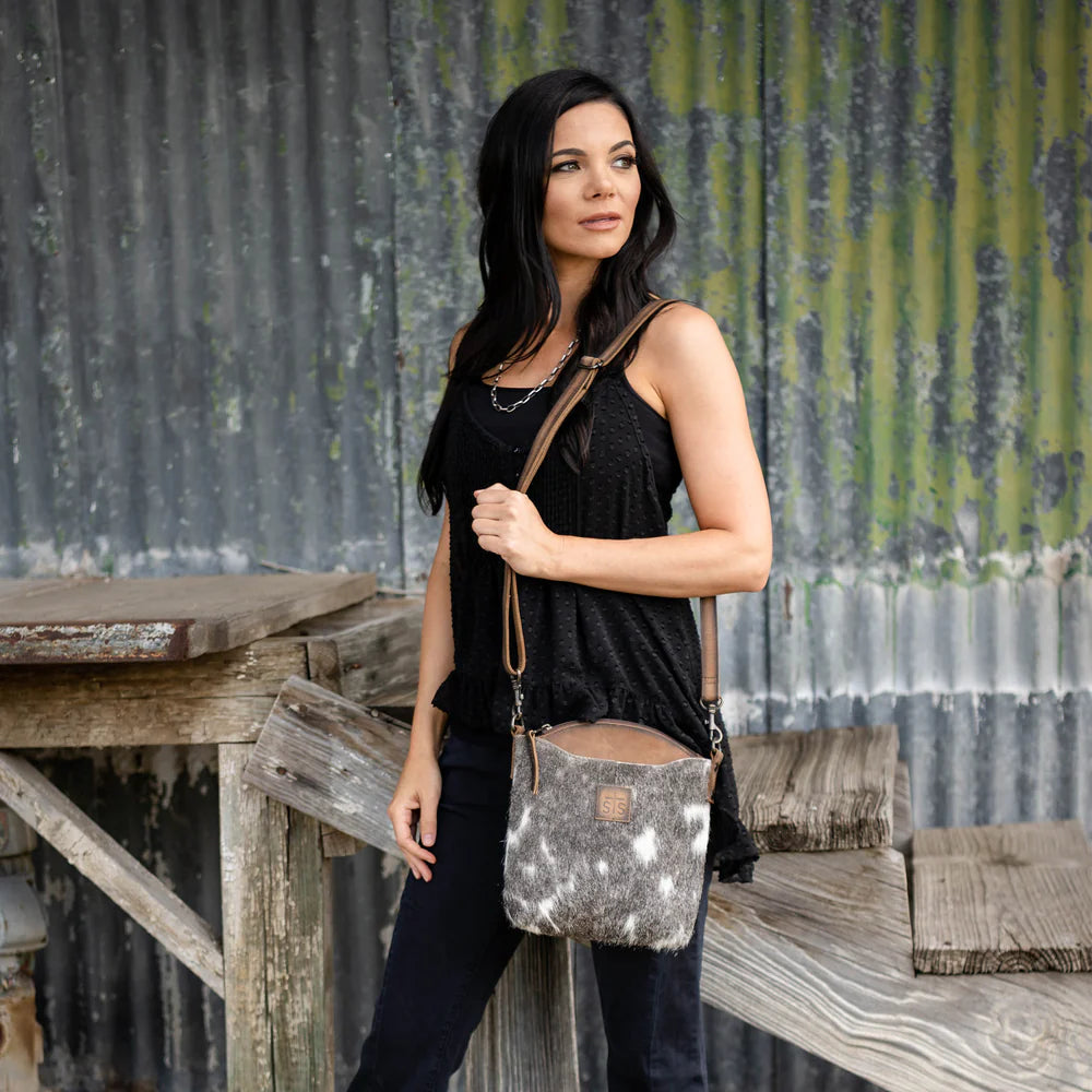 Cowhide Josie Crossbody (33098)