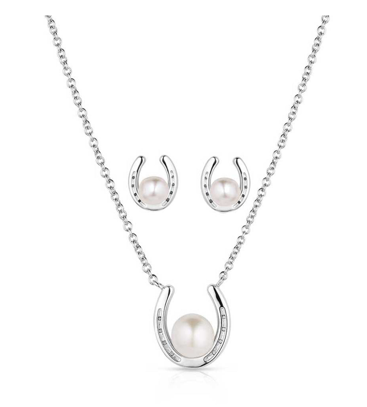 Delicate Embrace Pearl Jewelry Set