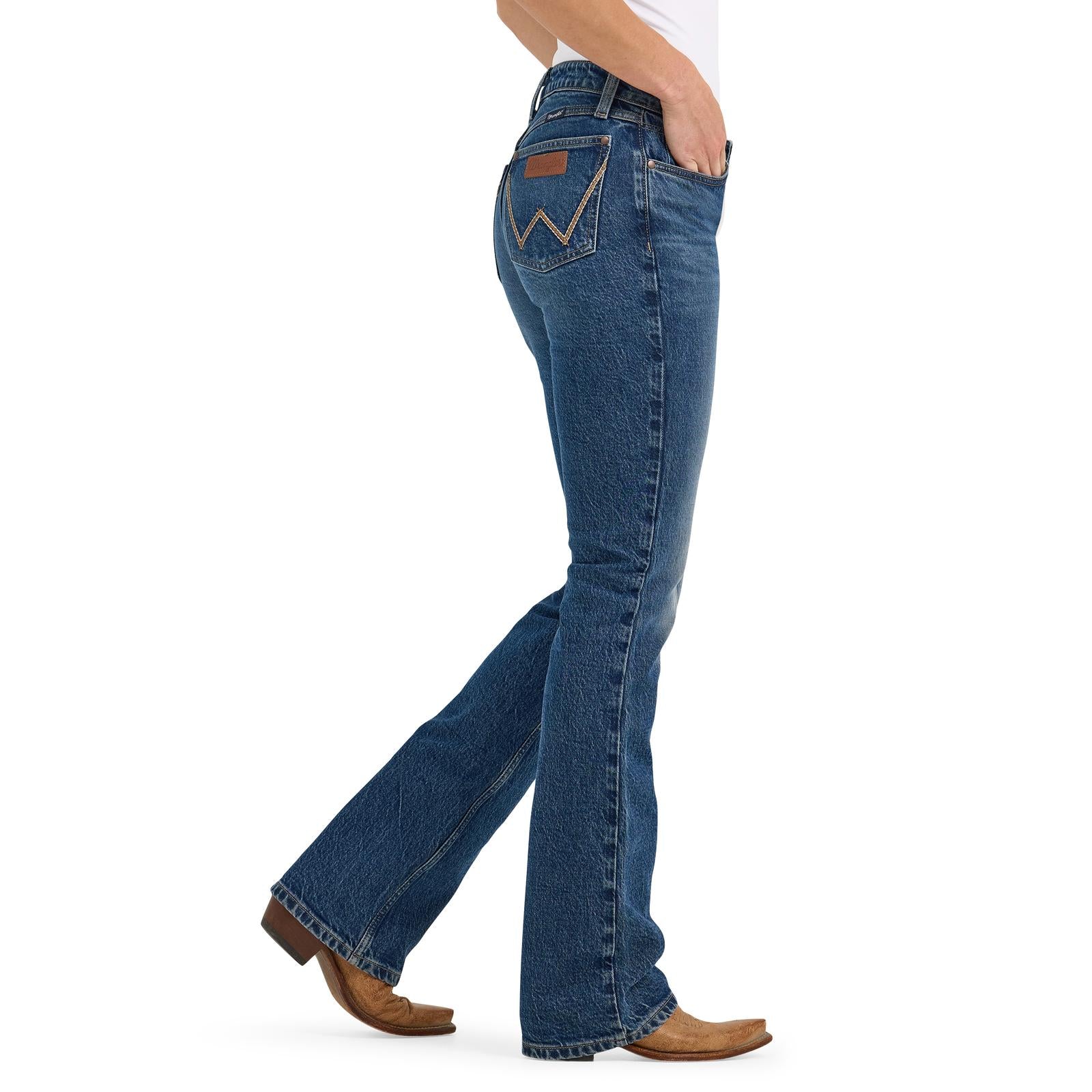 Wrangler Retro® Mae Bootcut Jean - Mid Rise - Isabella (8253)