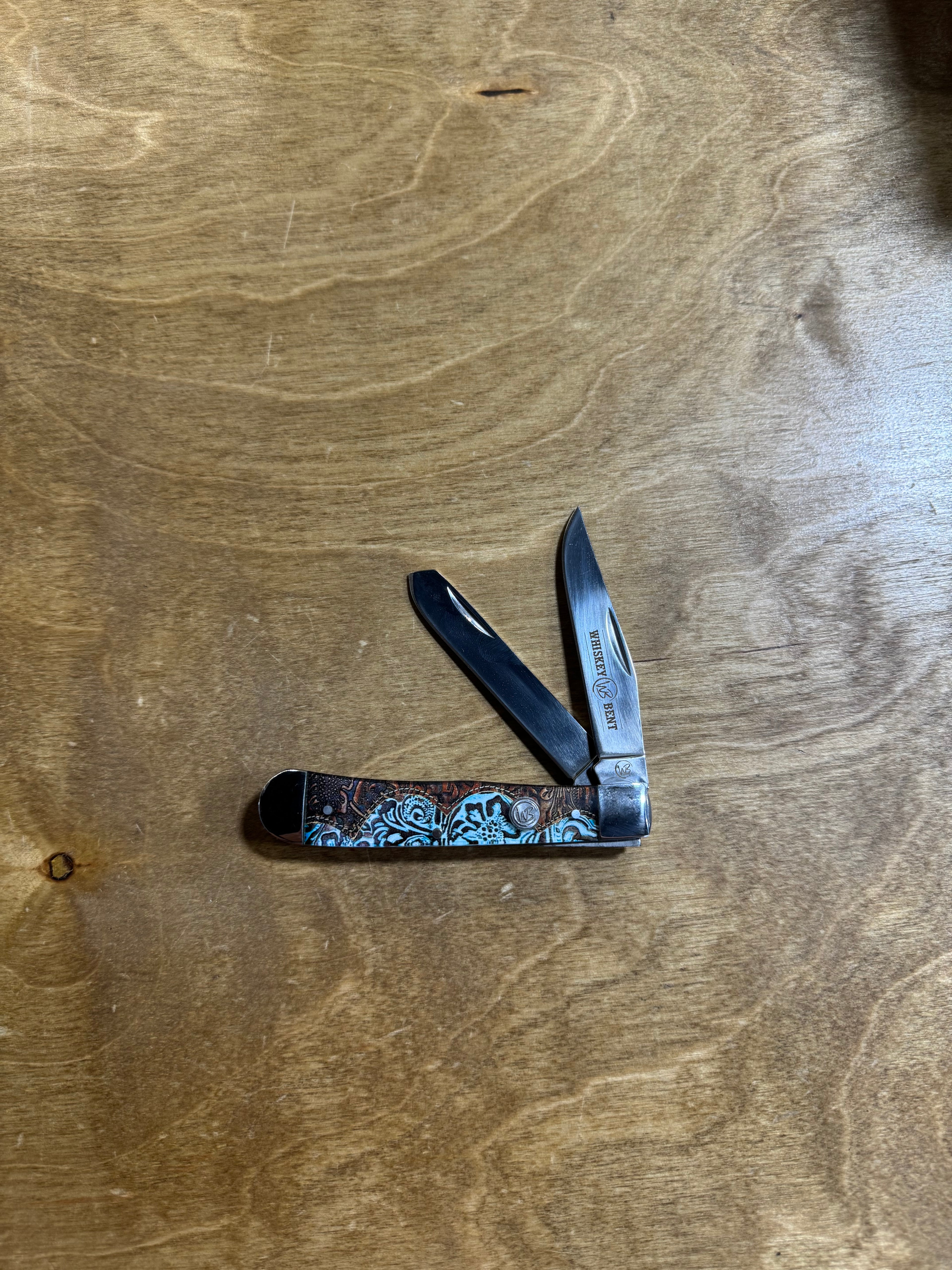 Whiskey Bent Trapper Knives