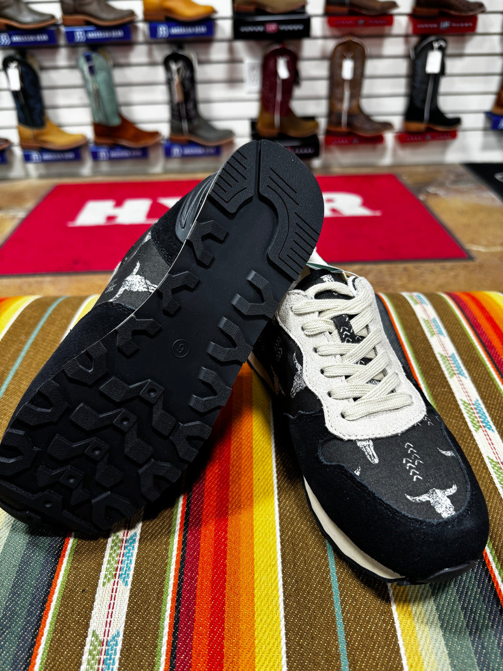 Roper Giddyup Longhorn in Black