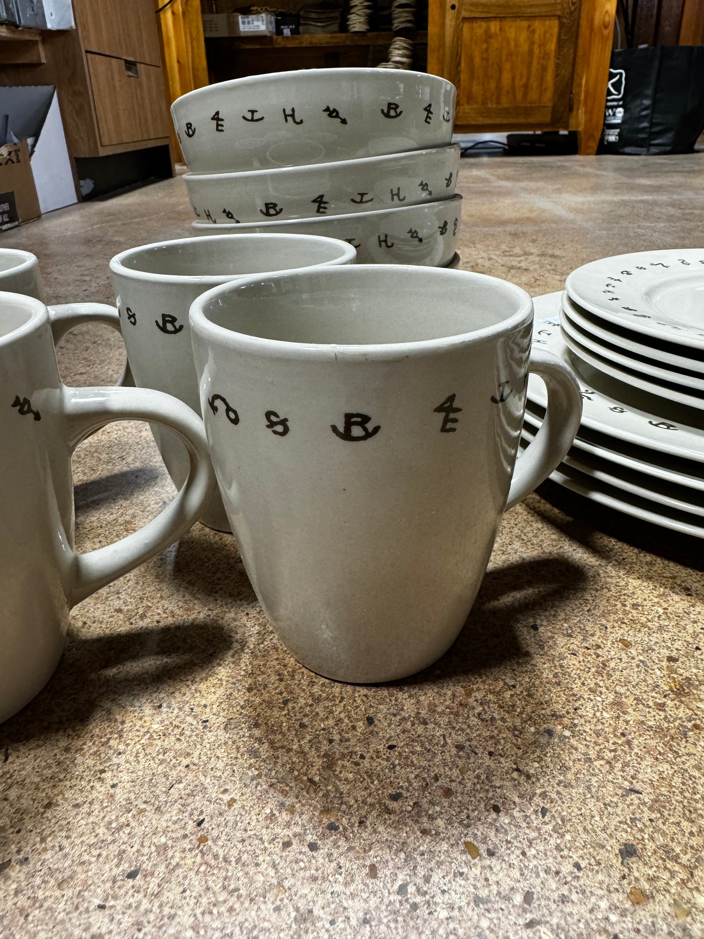 16Pc Branded Stoneware Set