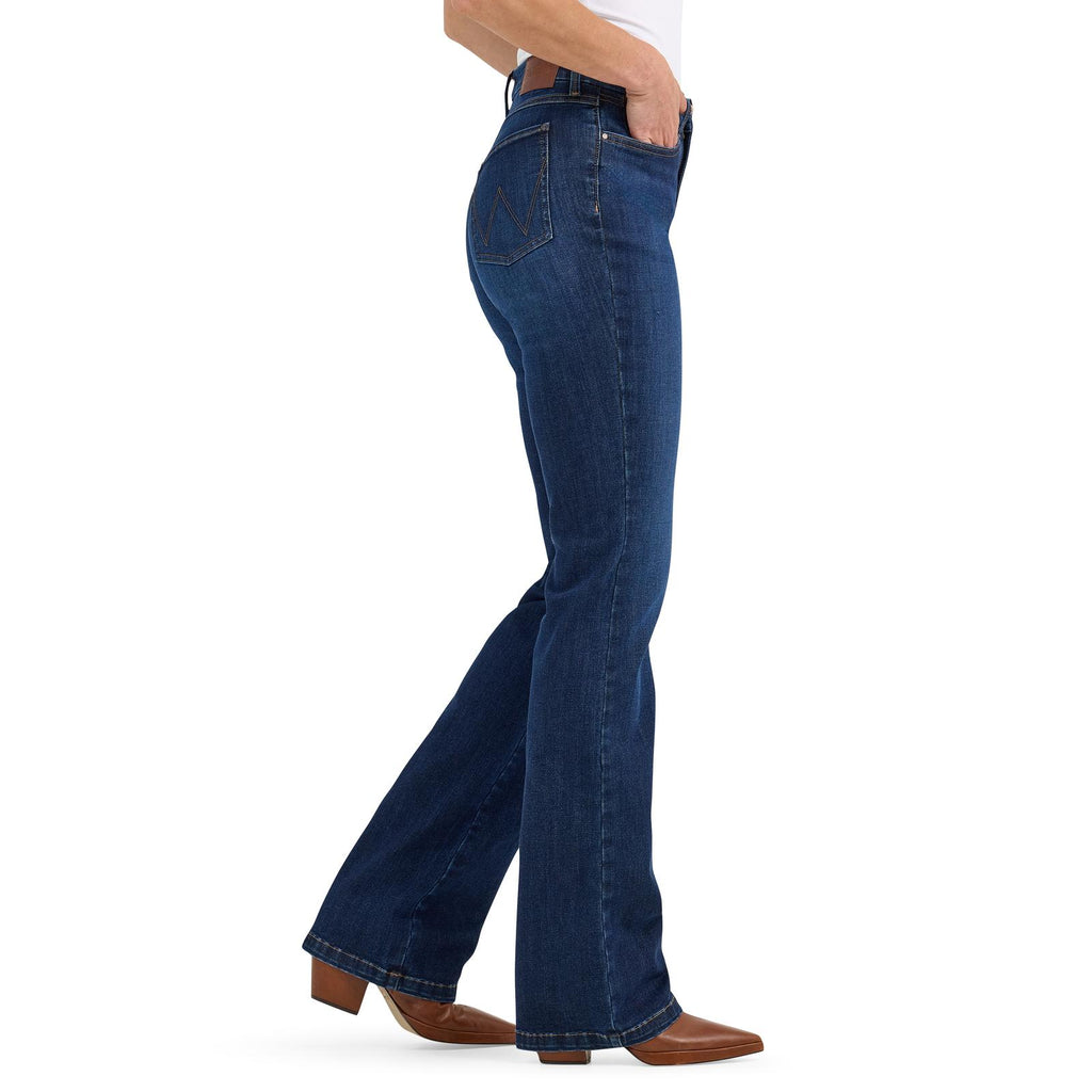 Wrangler® Bespoke Bootcut Jean - High Rise - June (7577)
