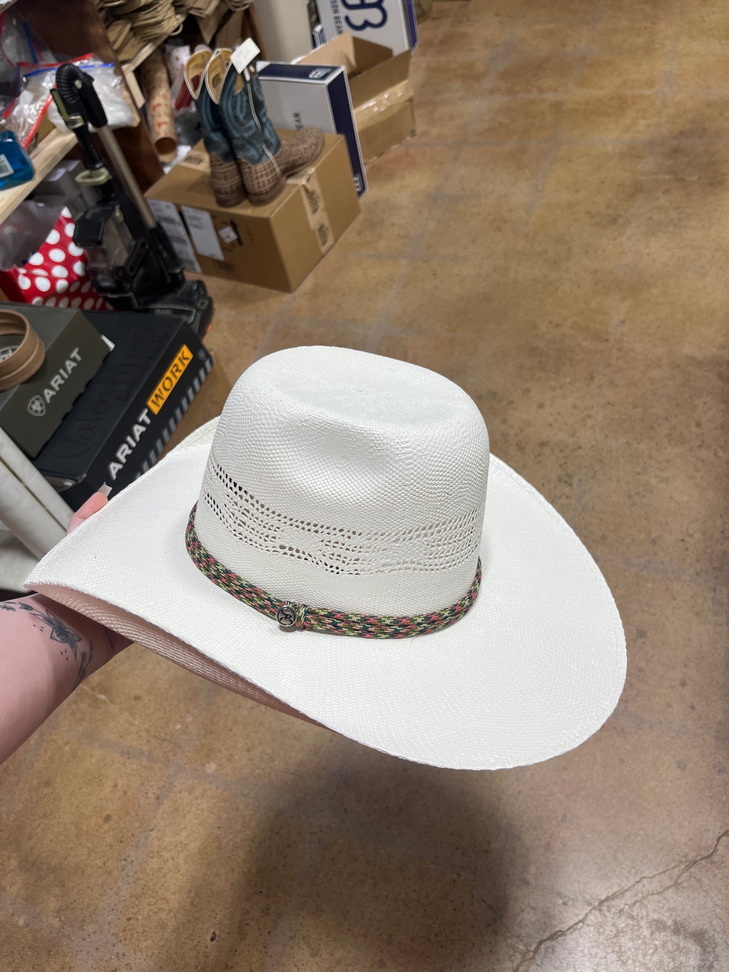 Bronc straw
