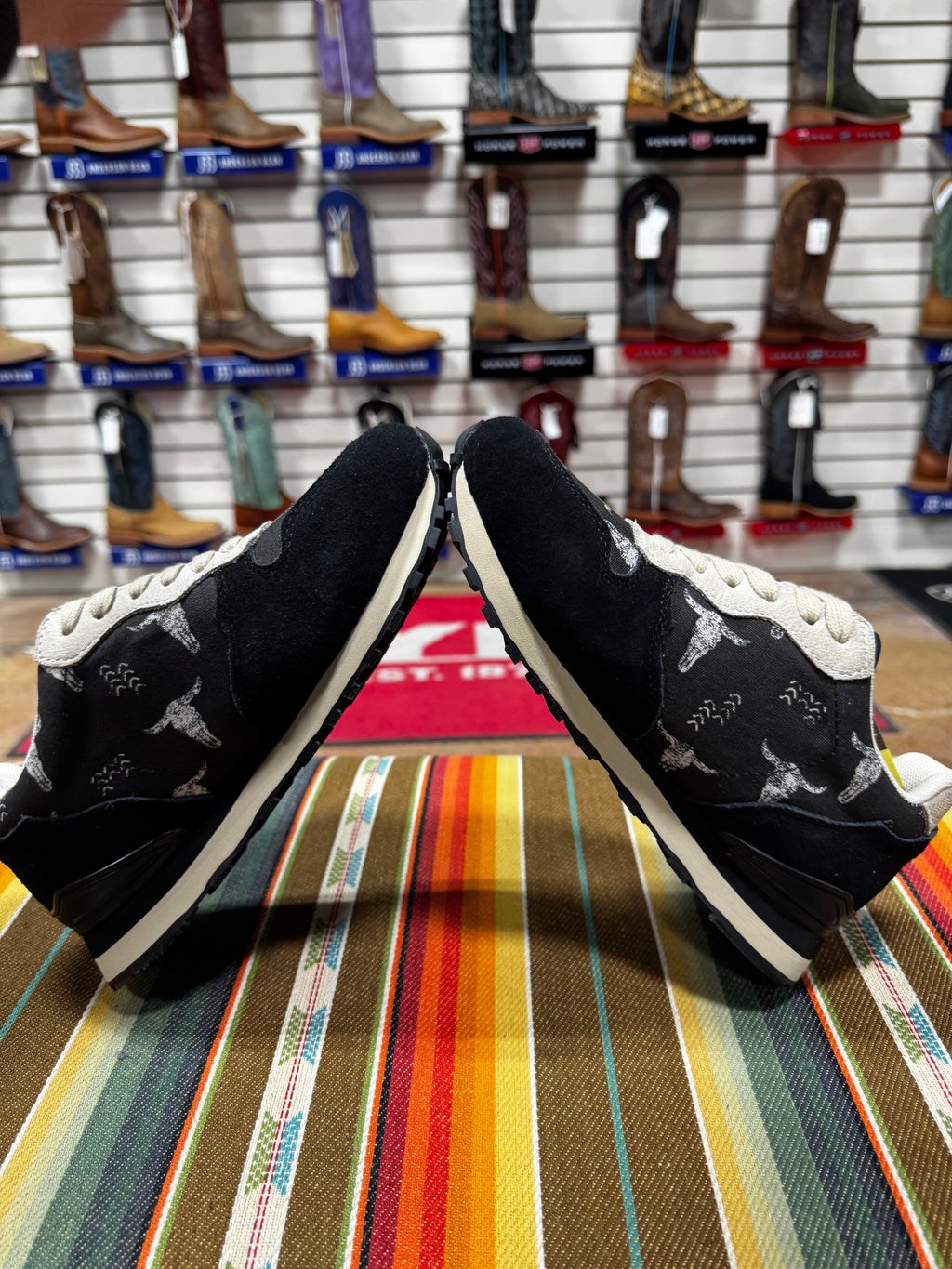 Roper Giddyup Longhorn in Black