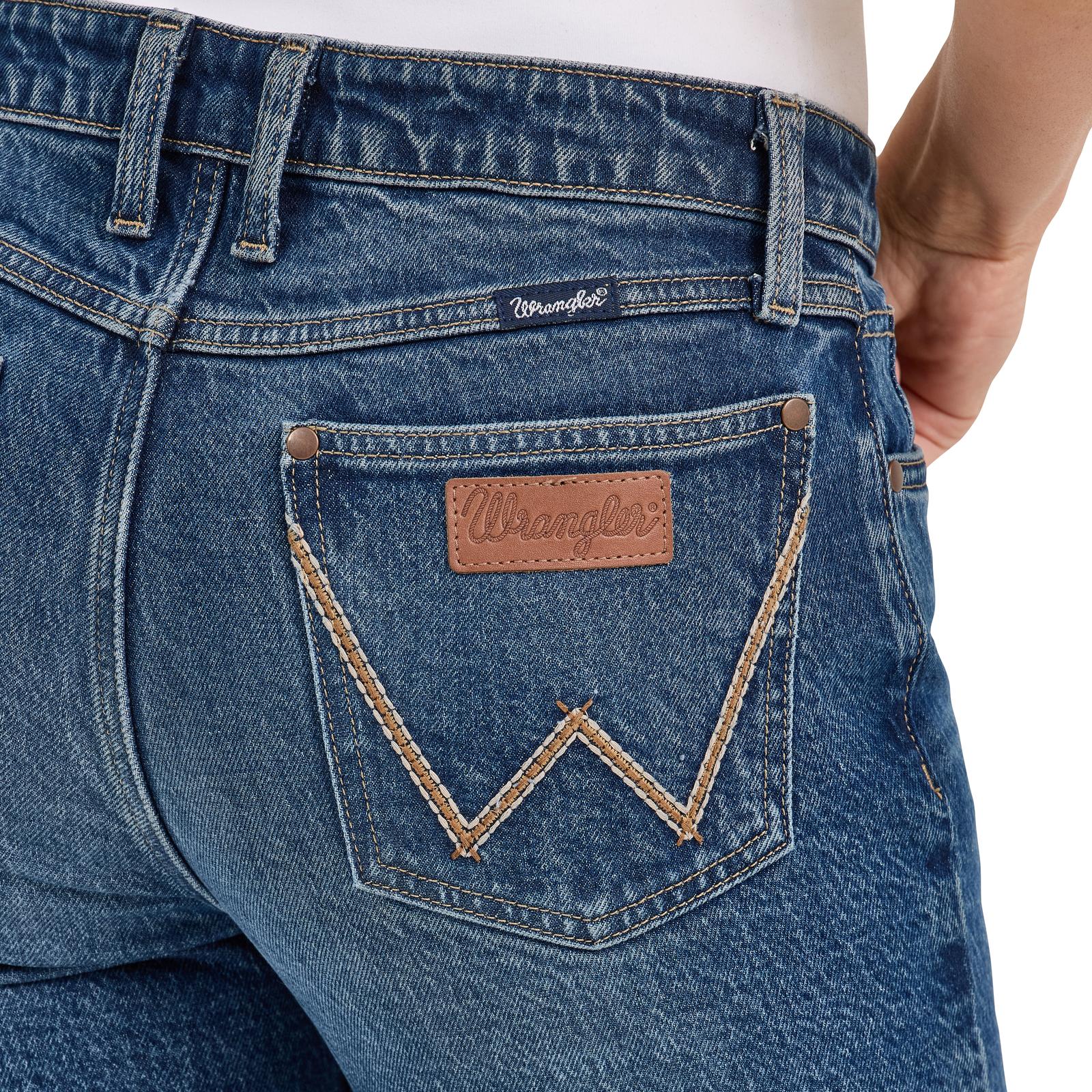 Wrangler Retro® Mae Bootcut Jean - Mid Rise - Isabella (8253)