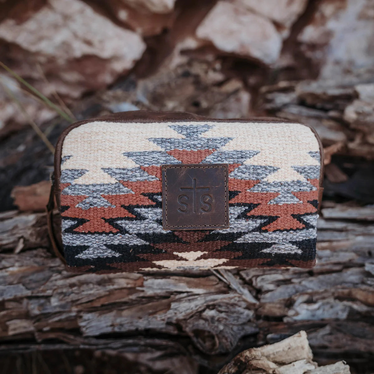 Guadalupe Serape Bebe Cosmetic Bag