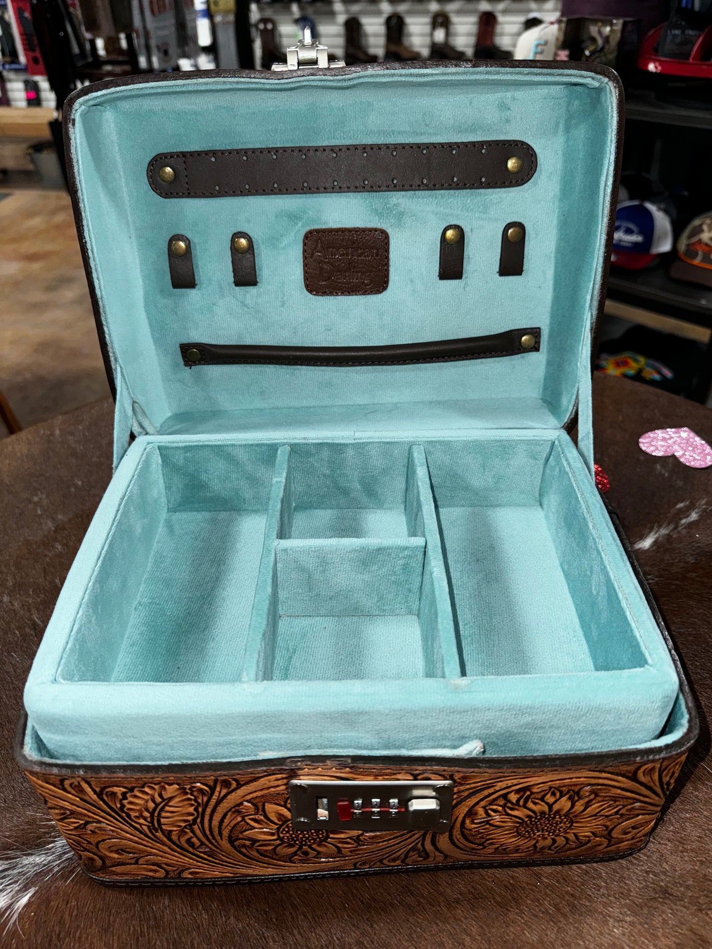 The Zora Jewelry Box