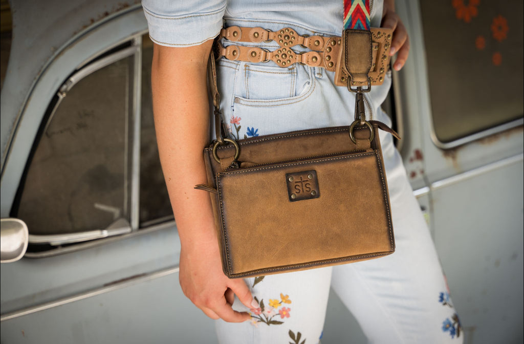 Basic Bliss Lily Crossbody (31361)