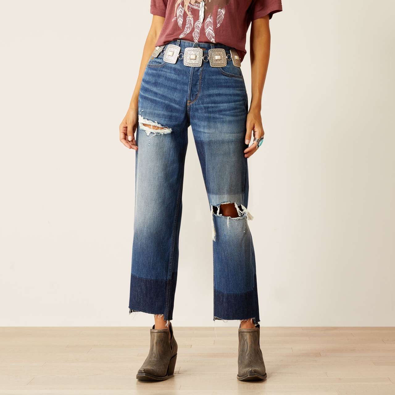 Haiti Tomboy Straight Ultra High Rise Ariat Jeans (1615)