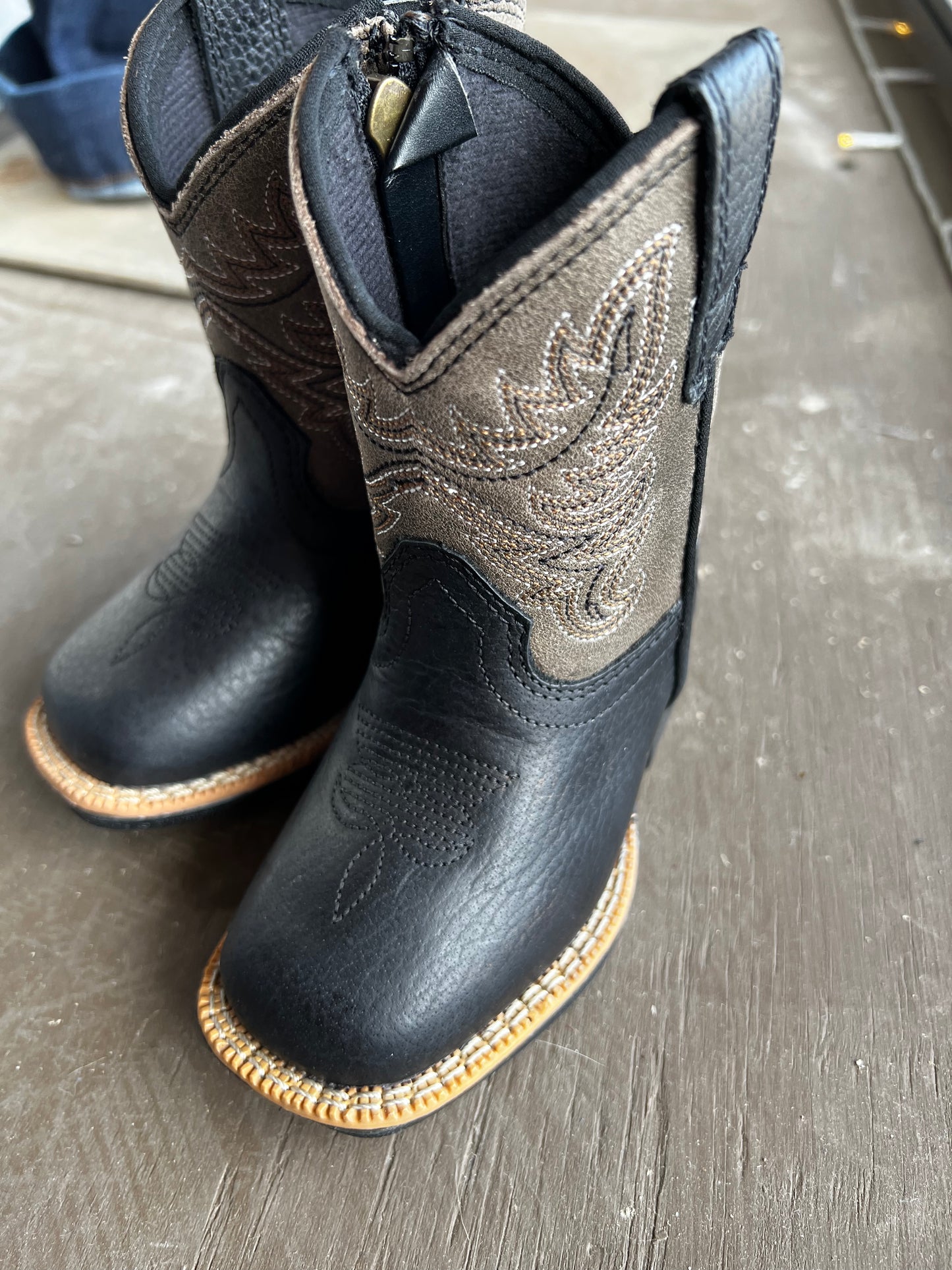 Ariat Everlite Black Lil Stompers