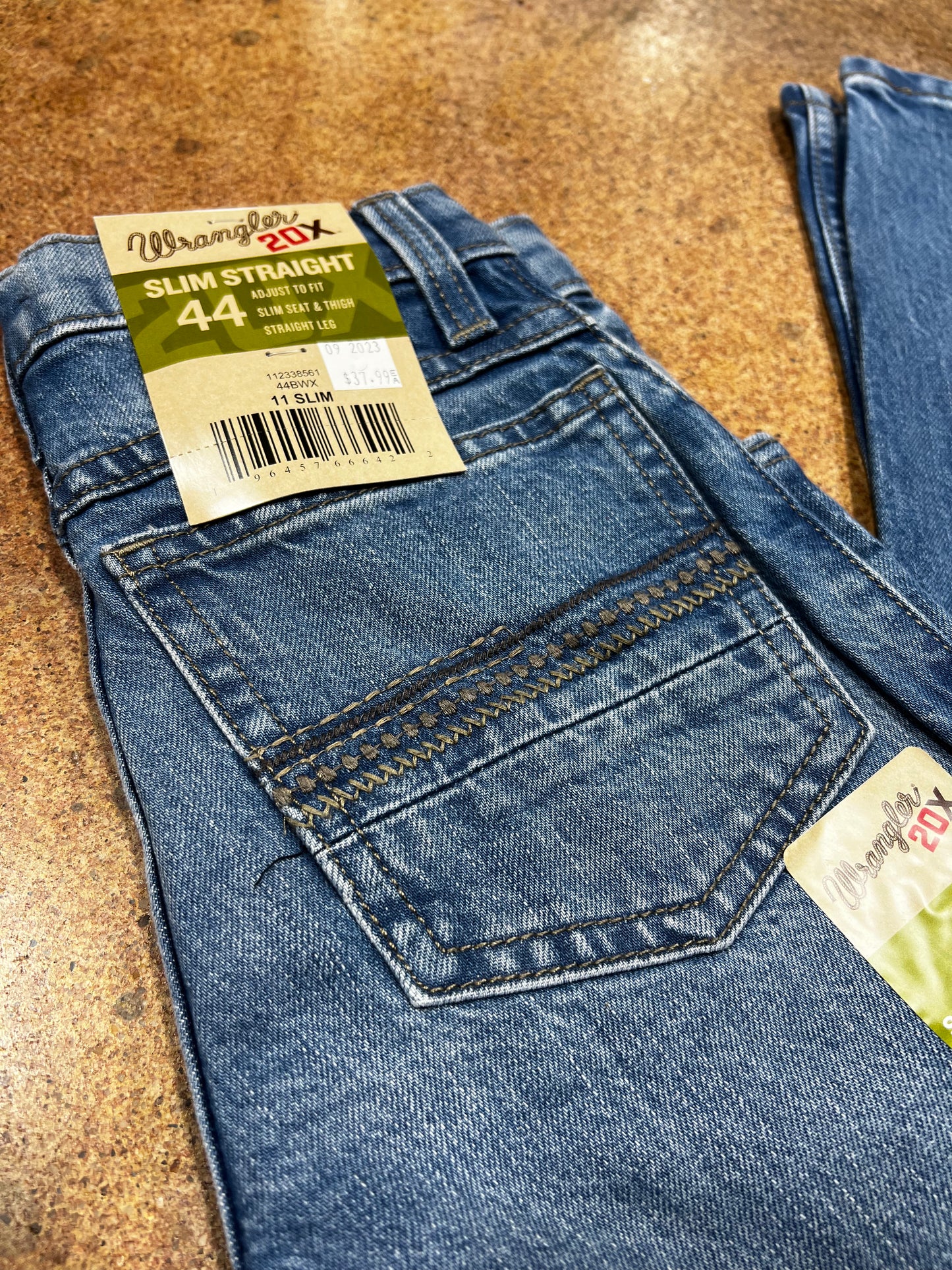 Wrangler Boys 20X Slim Straight Jeans (8561)