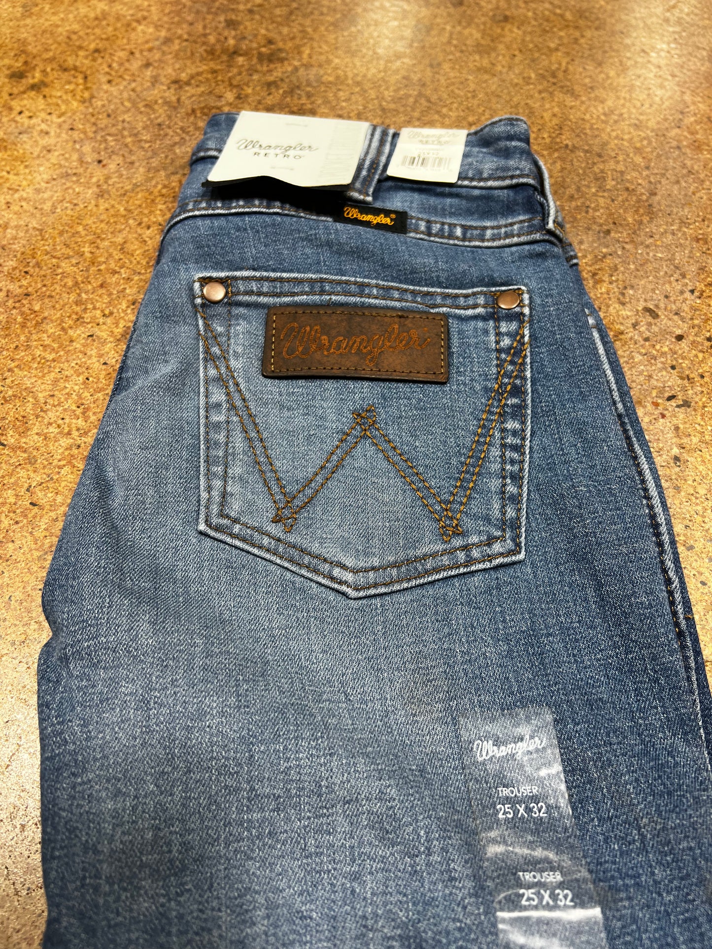 Women’s Wrangler Retro Bailey Trouser Jeans (8901)