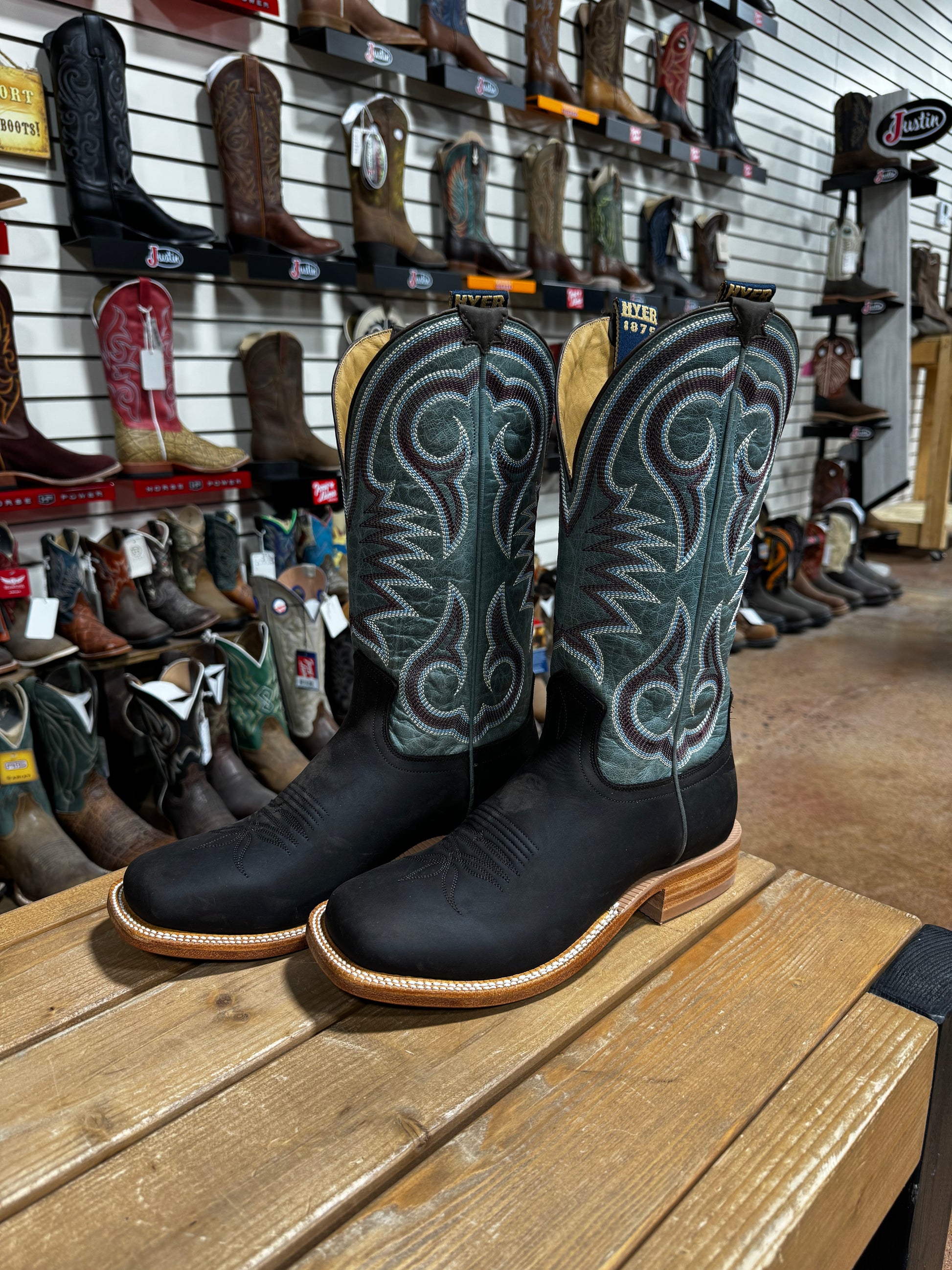 Justin 1879 cowboy sales boots