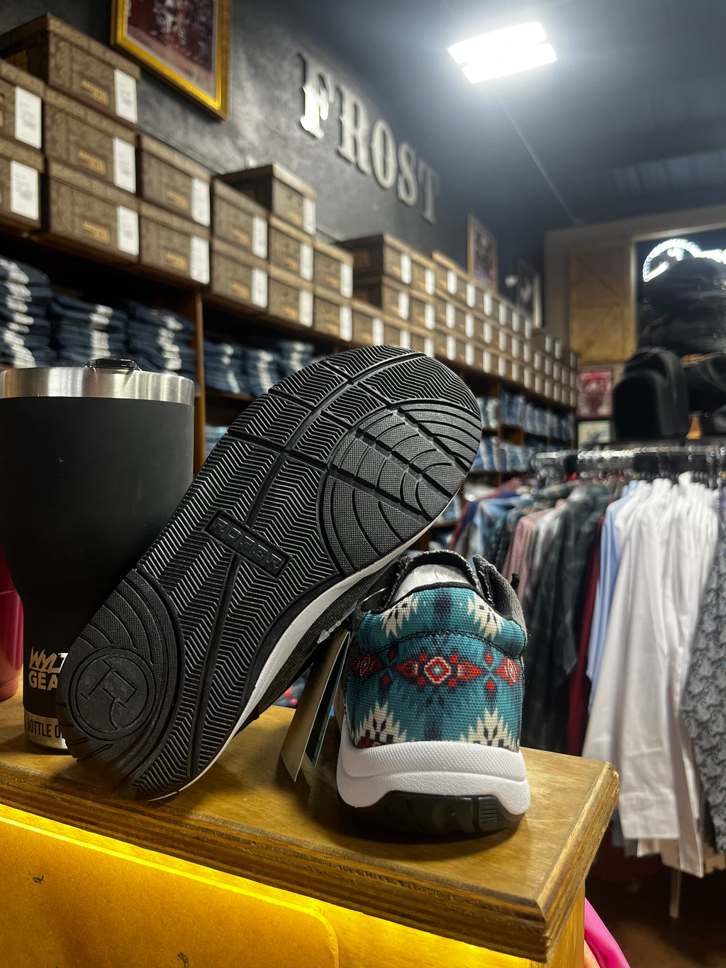 Women’s Black Canvas Shoe (3508)