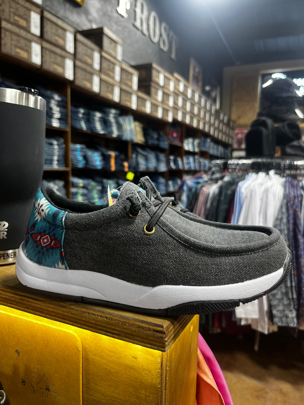 Women’s Black Canvas Shoe (3508)