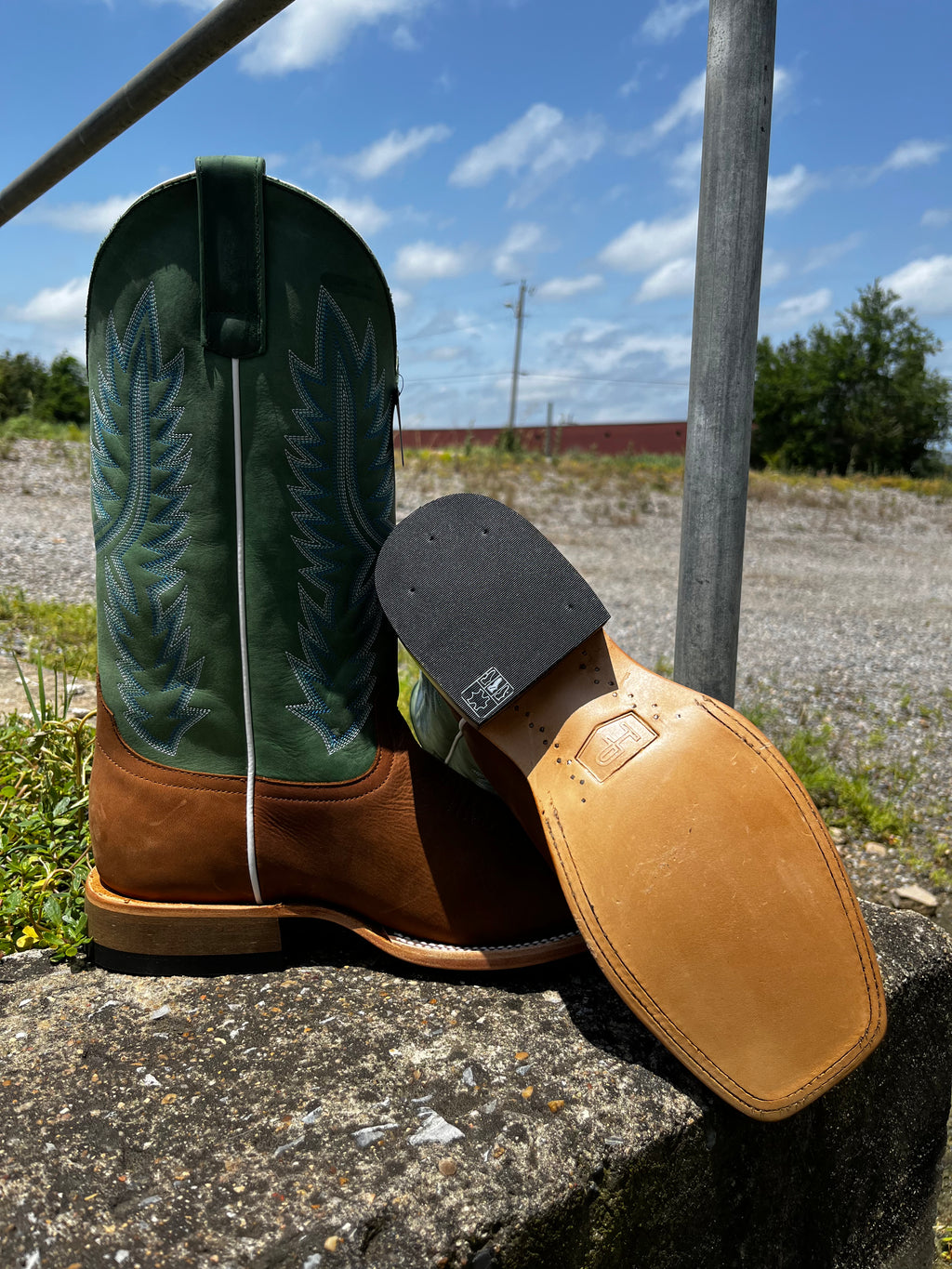 Green Pull Up Men’s Boot(HP8078)