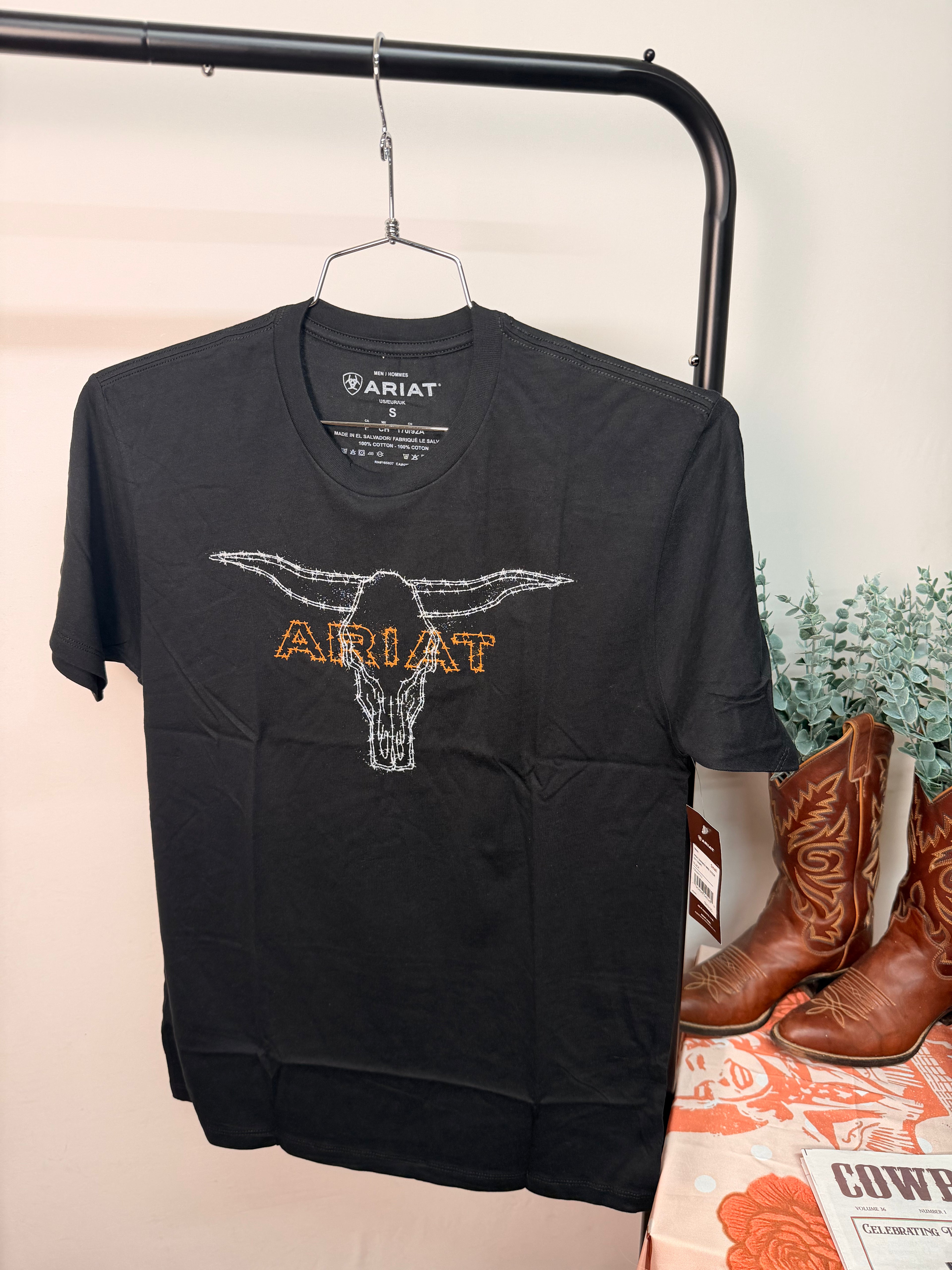 Men’s Ariat Barbed Wire Steer Tee