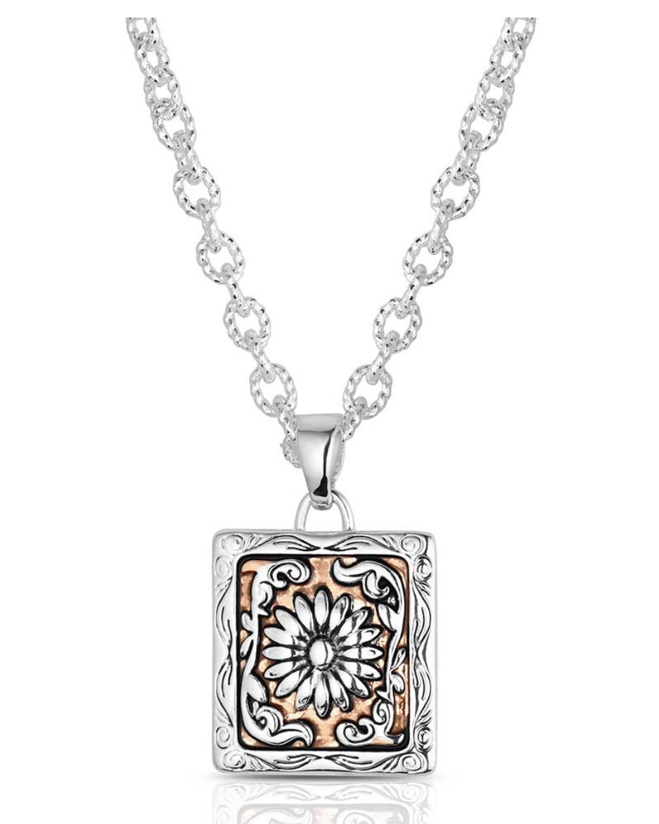 Ranch House Floral Necklace