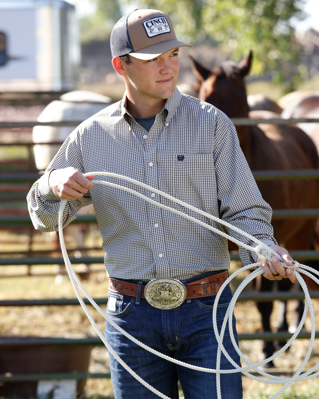 Men’s Cinch Button up