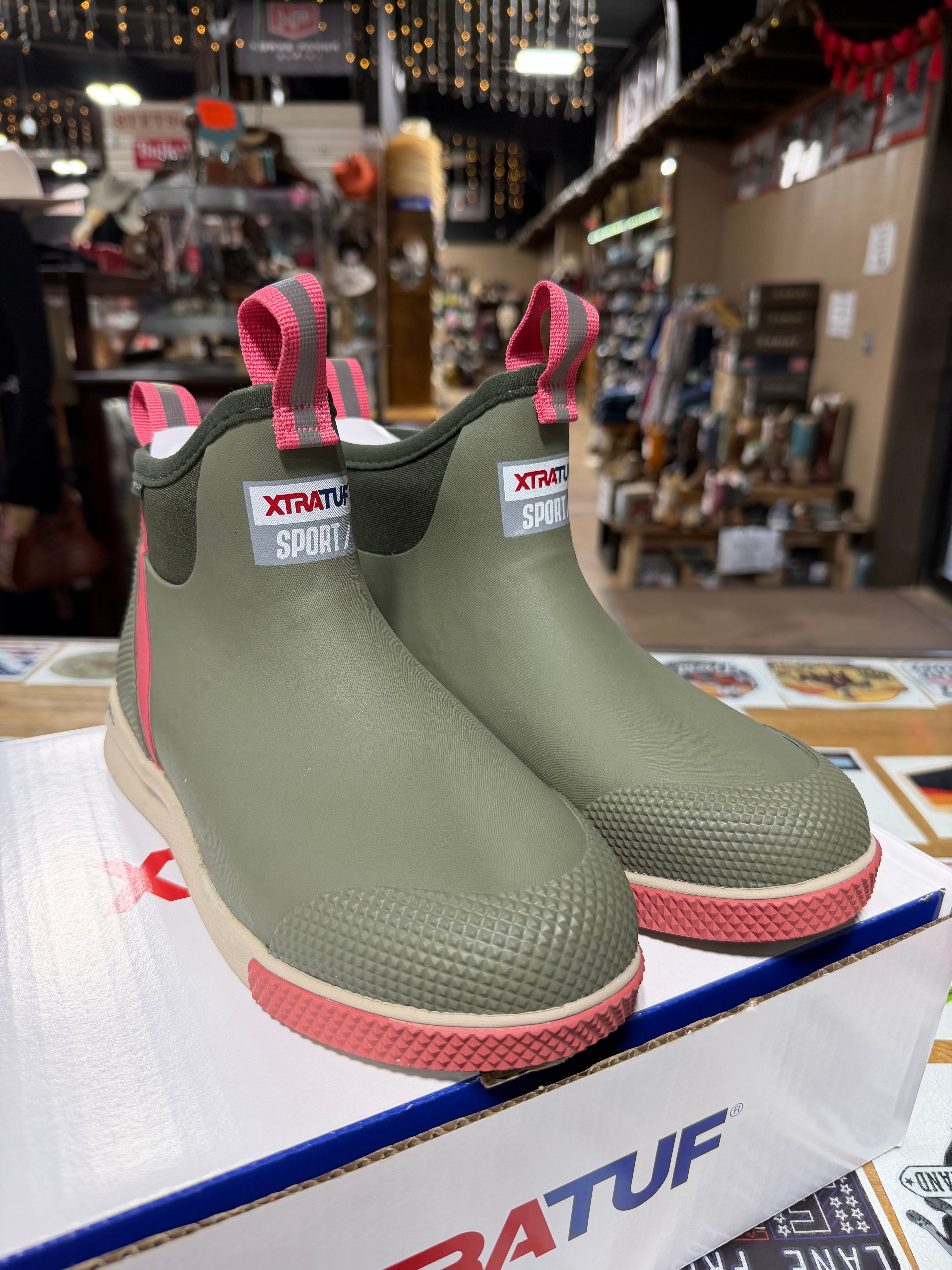 Xtratuf Women’s 6” ADB Sport