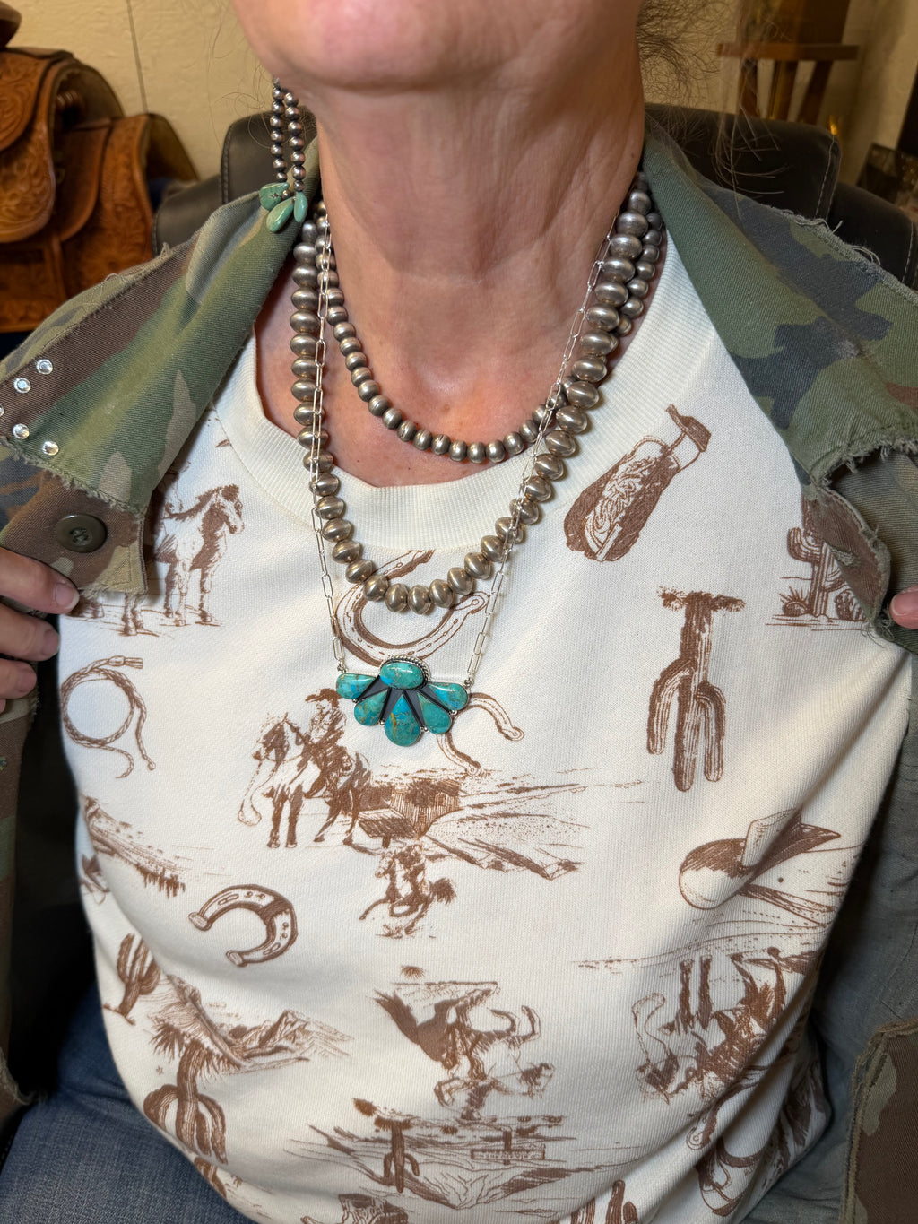 Large Half Cluster Necklaces