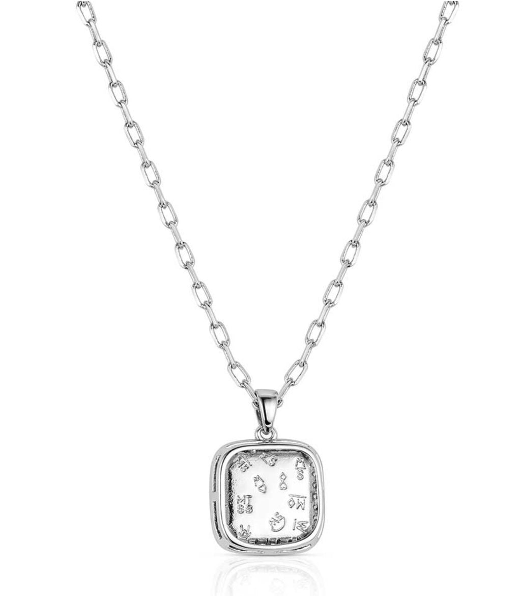 The Glamour Cut Necklace