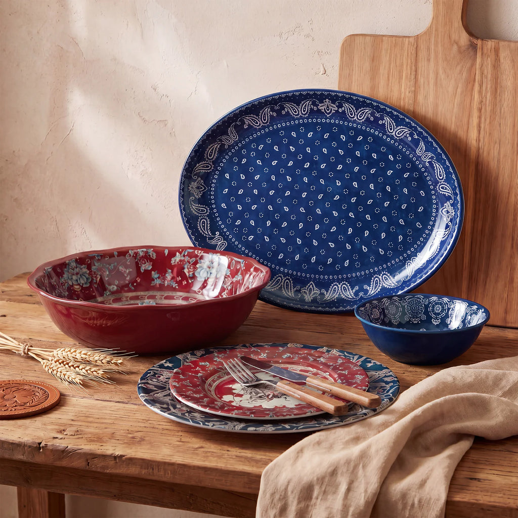 Patchwork Bandana 14pc Melamine Dinnerware Set