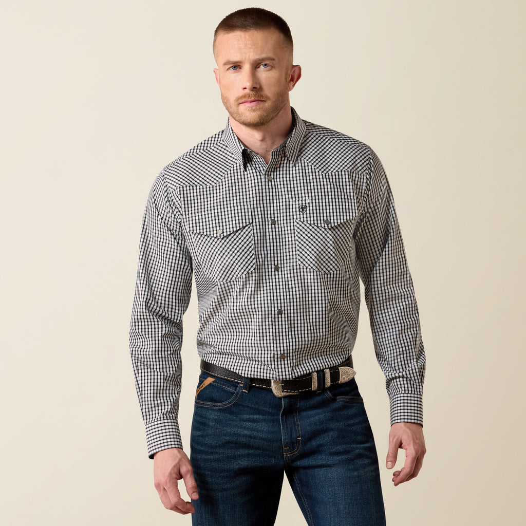 Ariat Wrinkle Free Classic Fit Snap Shirt – White & Black Small Plaid