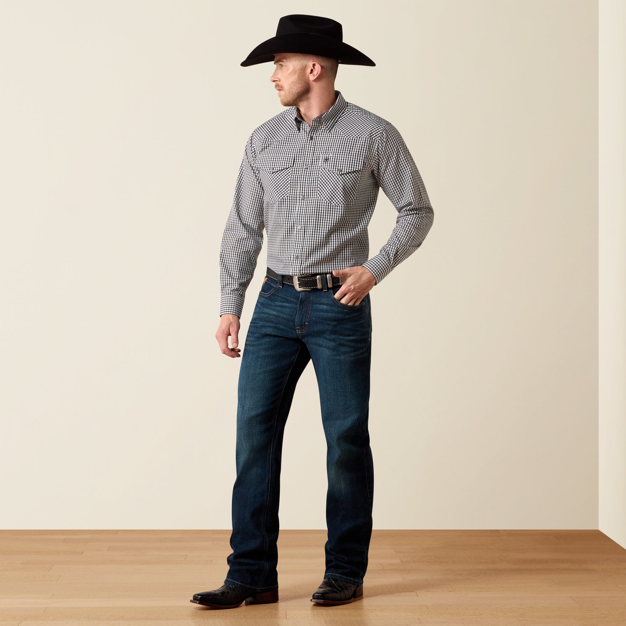 Ariat Wrinkle Free Classic Fit Snap Shirt – White & Black Small Plaid