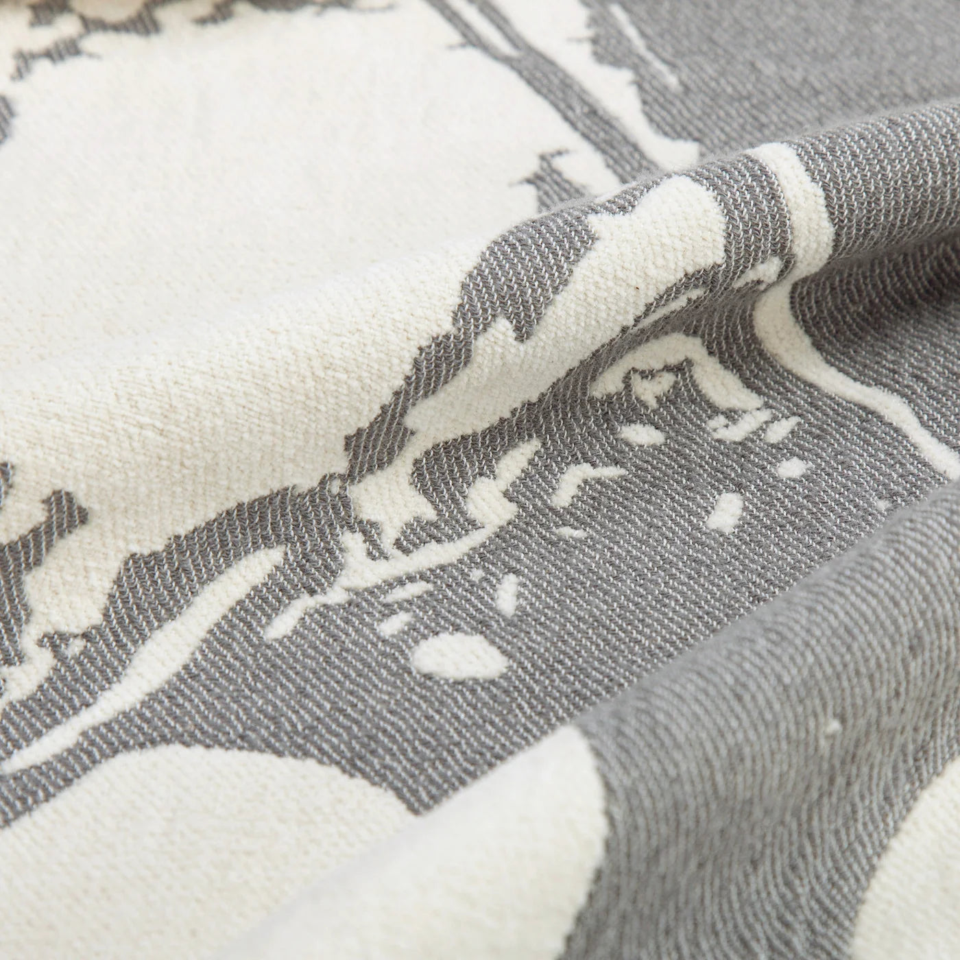 Bucking Bronco Chenille Jacquard Throw