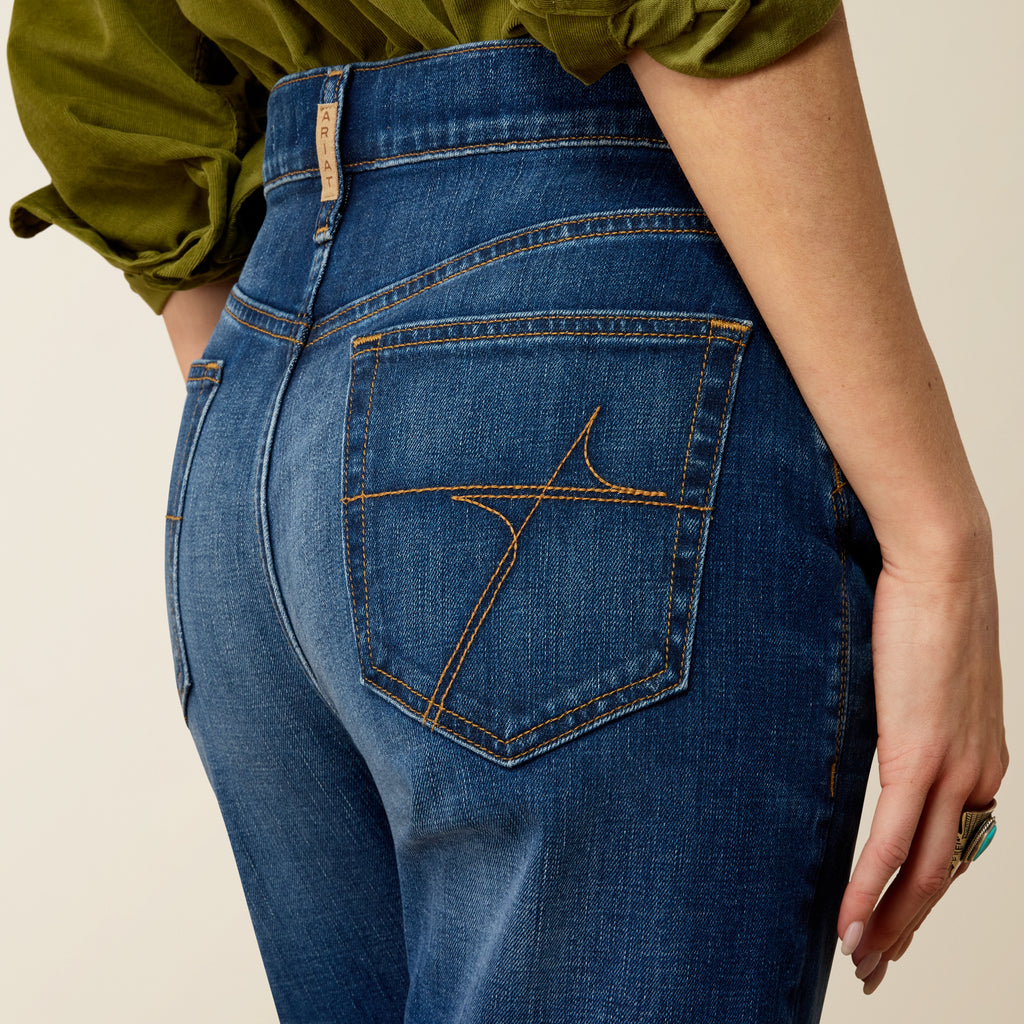 Women’s Perfect Rise Relaxed Petra Flipside Straight Leg Jeans (10079018)