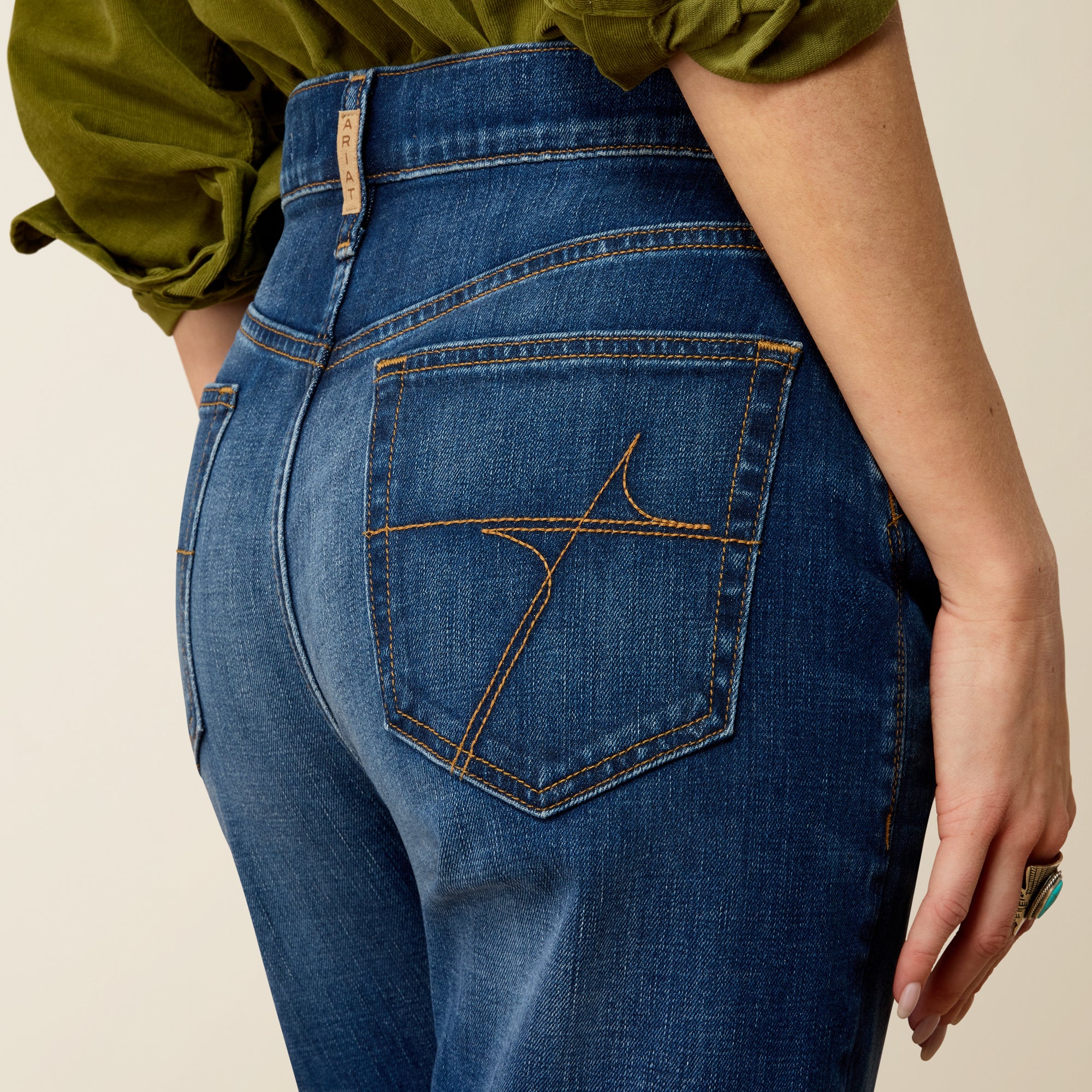 Women’s Perfect Rise Relaxed Petra Flipside Straight Leg Jeans (10079018)