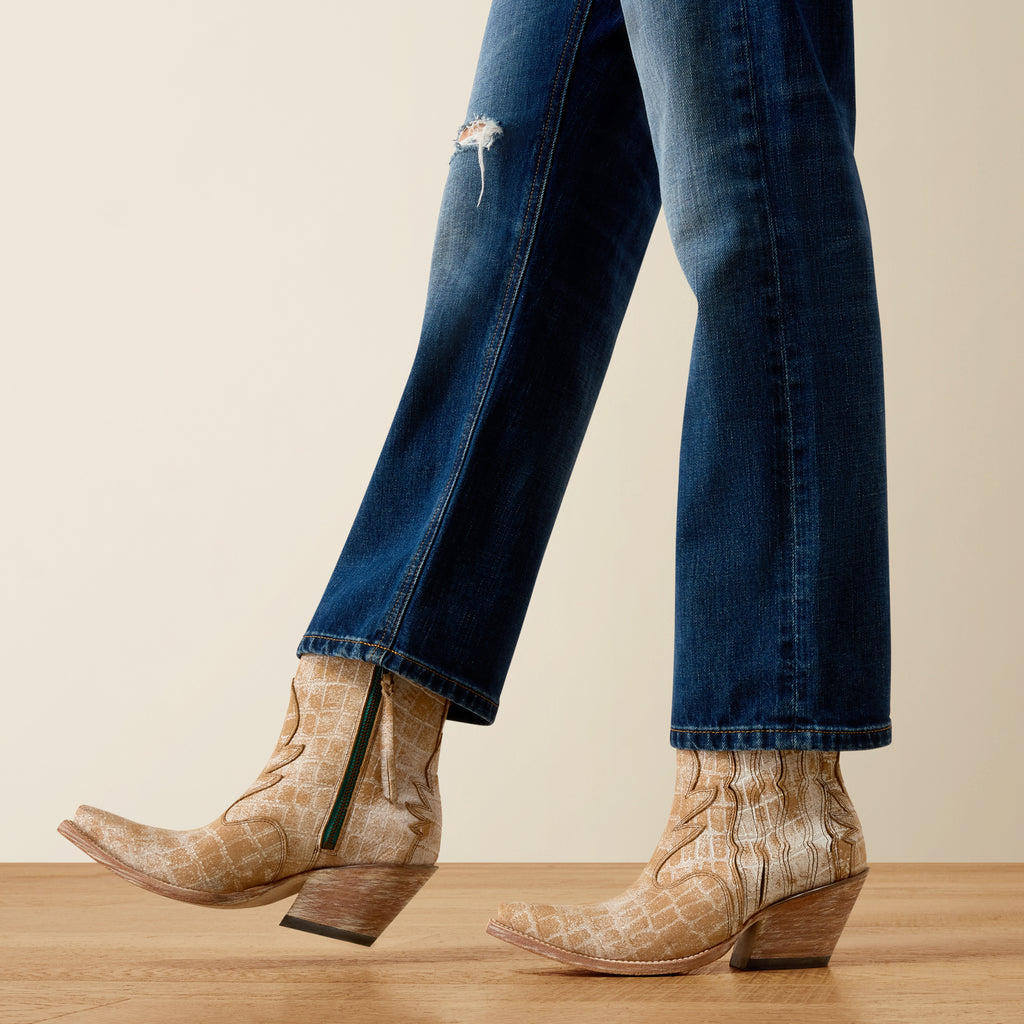 Women’s Perfect Rise Relaxed Petra Flipside Straight Leg Jeans (10079018)