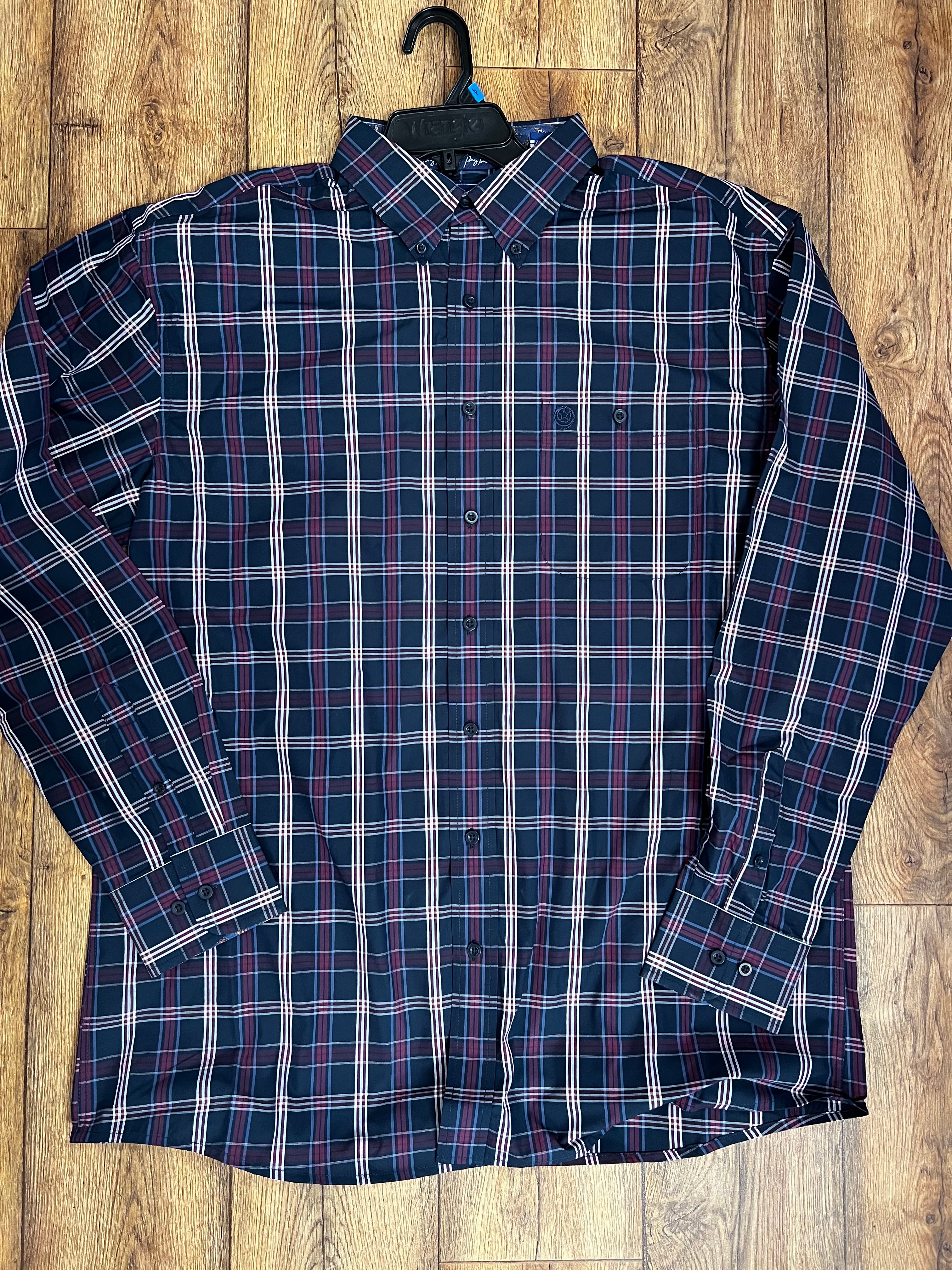 Wrangler George Strait Dark Plaid Shirt (112331817)