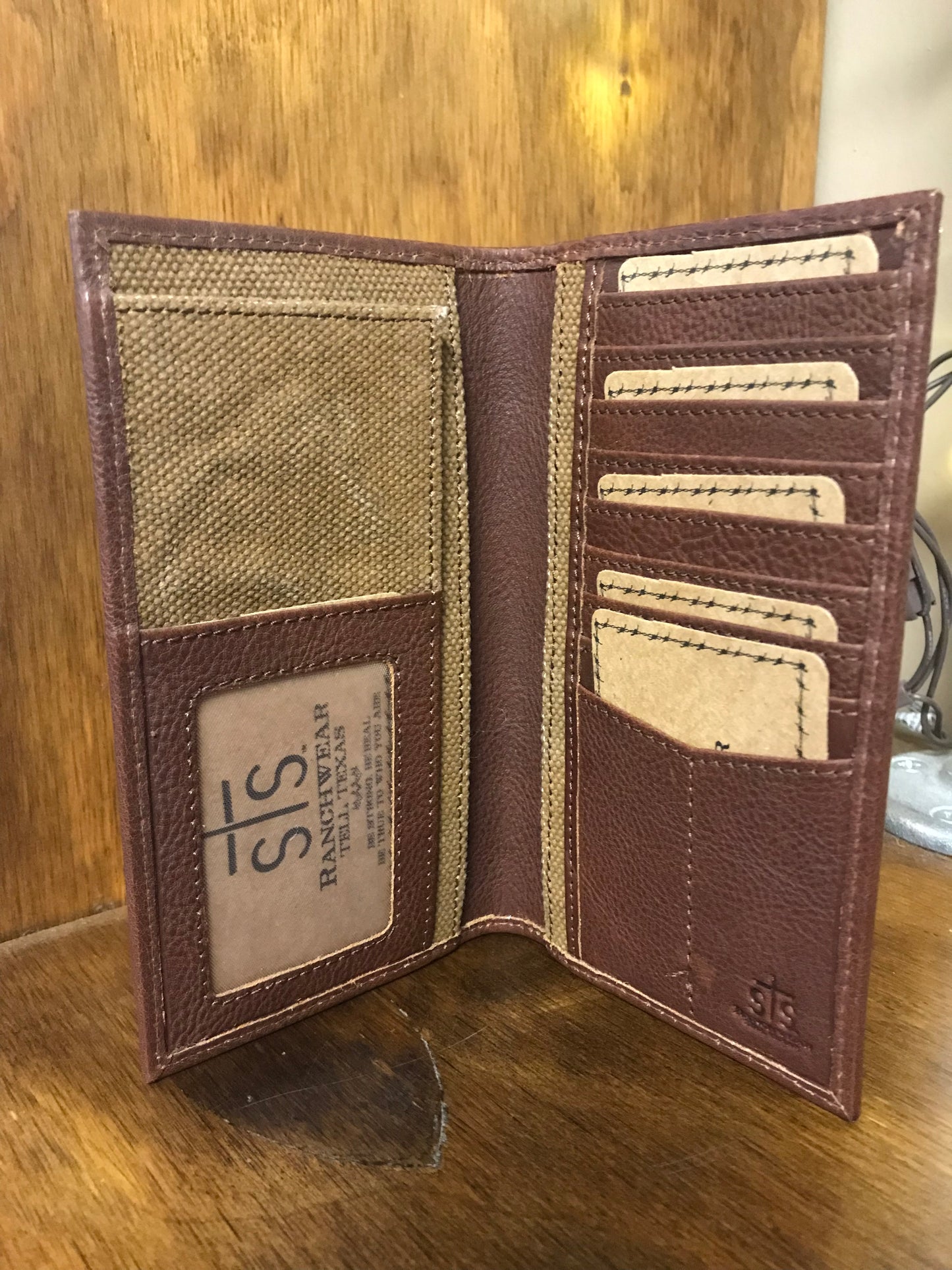 STS Men’s Foreman Bifold Wallet (1087)