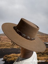 Load image into Gallery viewer, Charlie 1 Horse Ladies High Desert Hat
