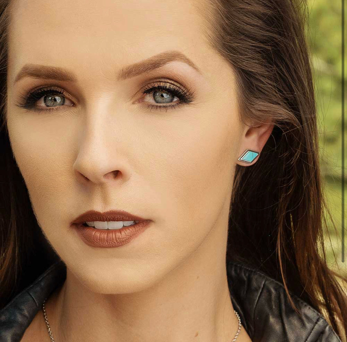 Montana Silversmiths Punch of Turquoise Rhombus Earrings (Er5127)