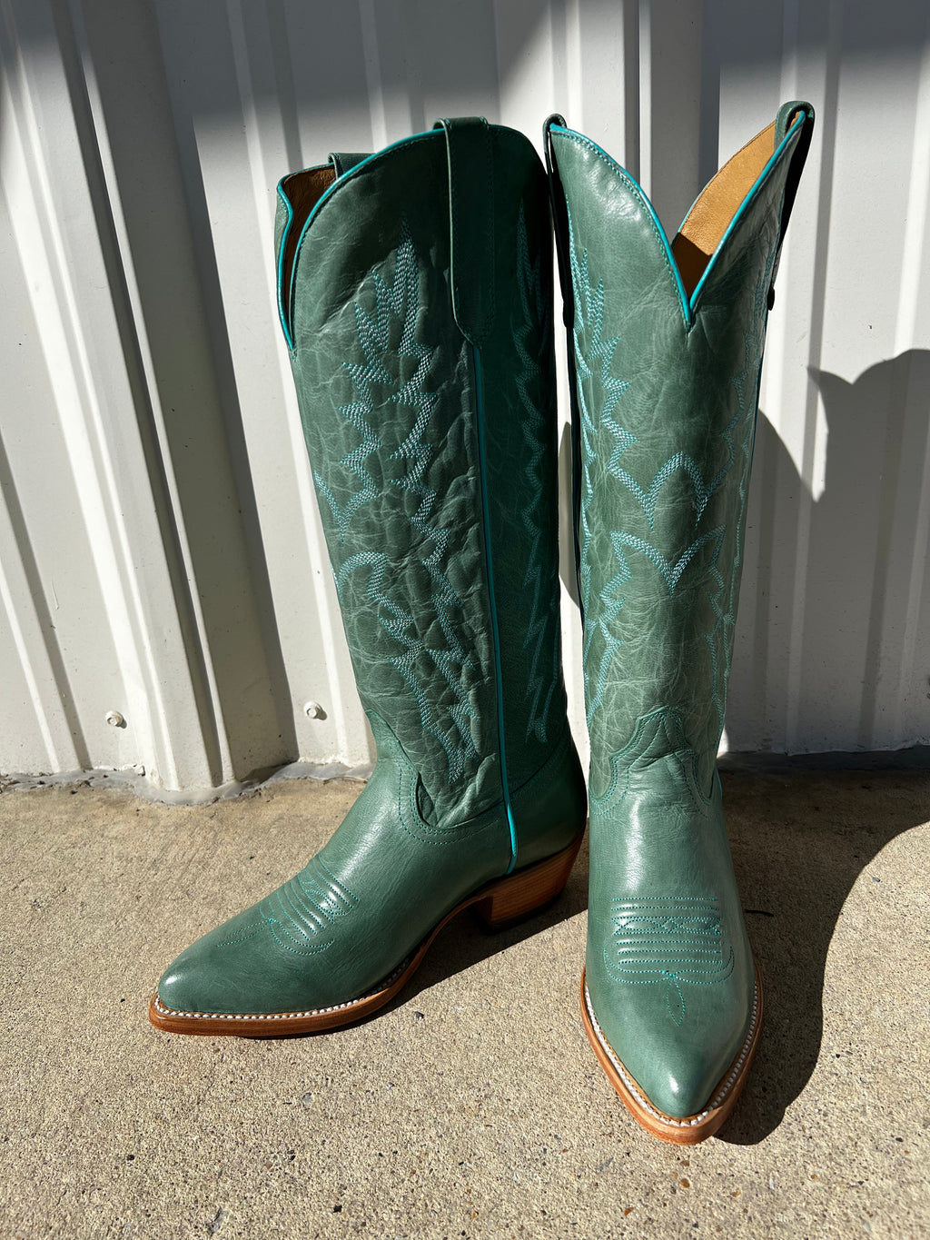 Black Star Sierra Boots