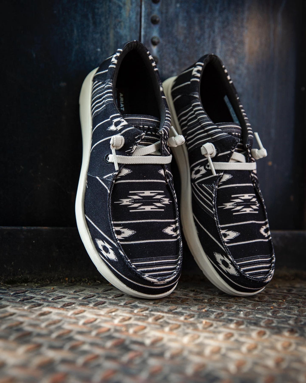 Ariat Men’s Hilo Flex Chimayo (2582)