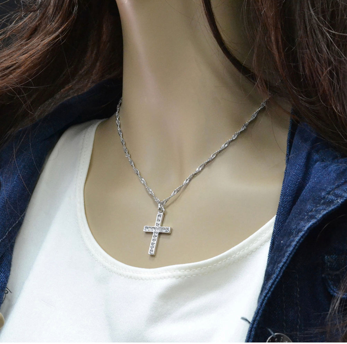 Montana Silversmiths Lined Cross Necklace