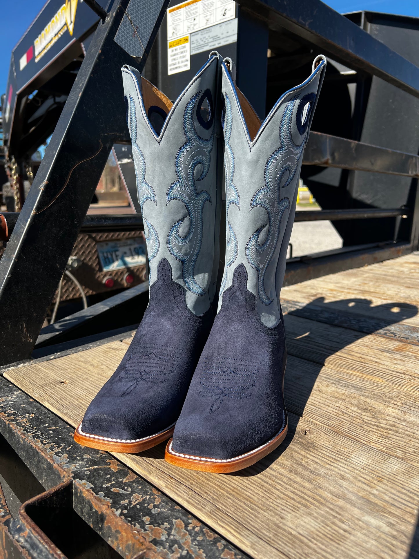 Blue suede cowboy boots on sale mens