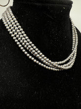 Load image into Gallery viewer, Navajo 16” Silver Pearl Necklace
