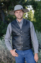 Load image into Gallery viewer, Wyoming Traders Bighorn Leather Vest
