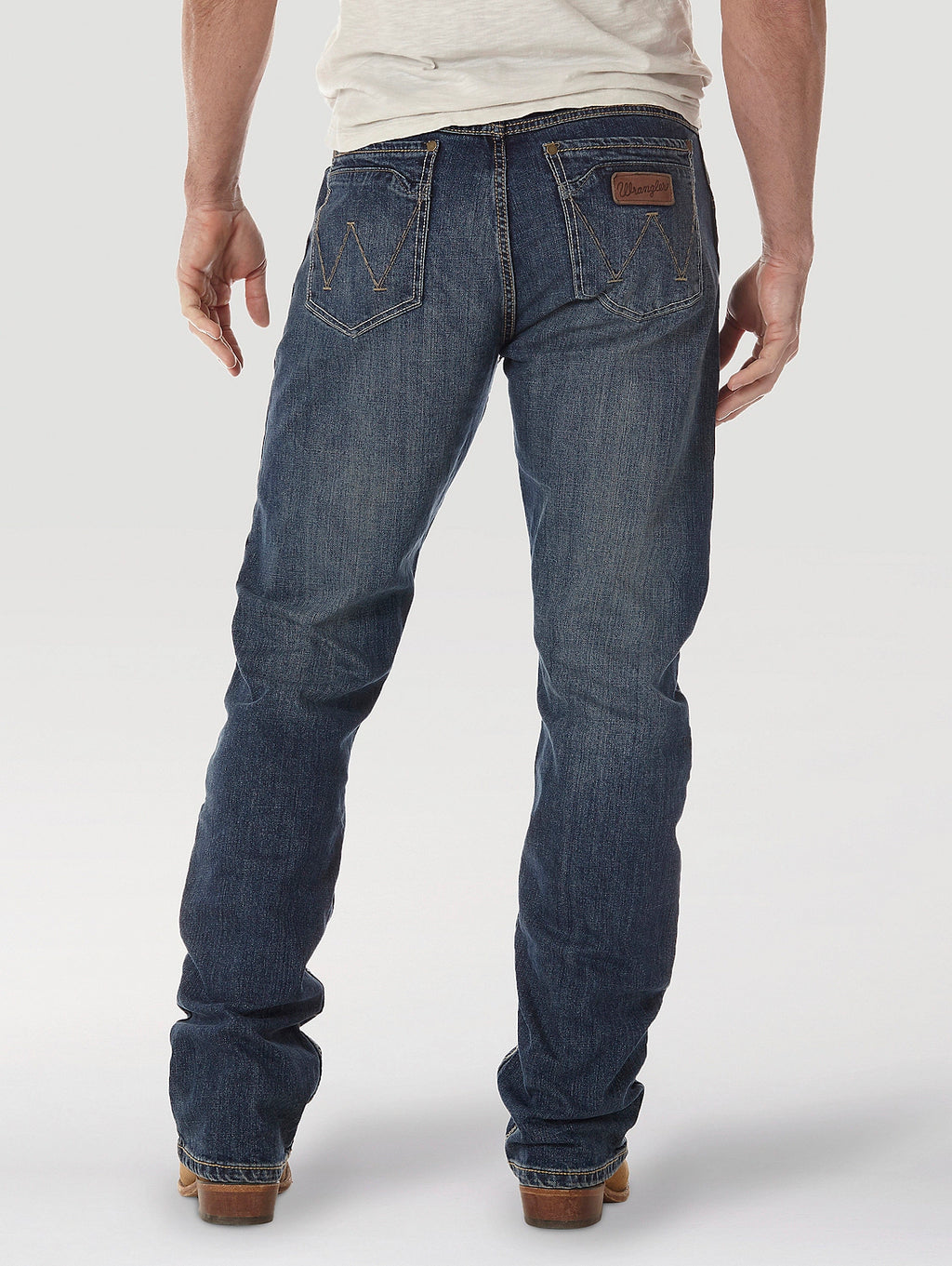MEN'S WRANGLER RETRO® SLIM FIT BOOTCUT JEAN IN LAYTON (WLT77ly)